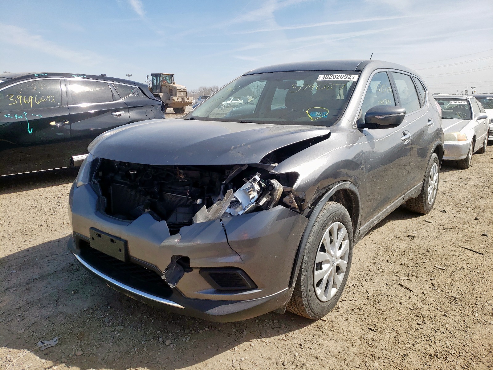 Photo 2 from auction – 2015 NISSAN ROGUE S with VIN KNMAT2MV8FP579087