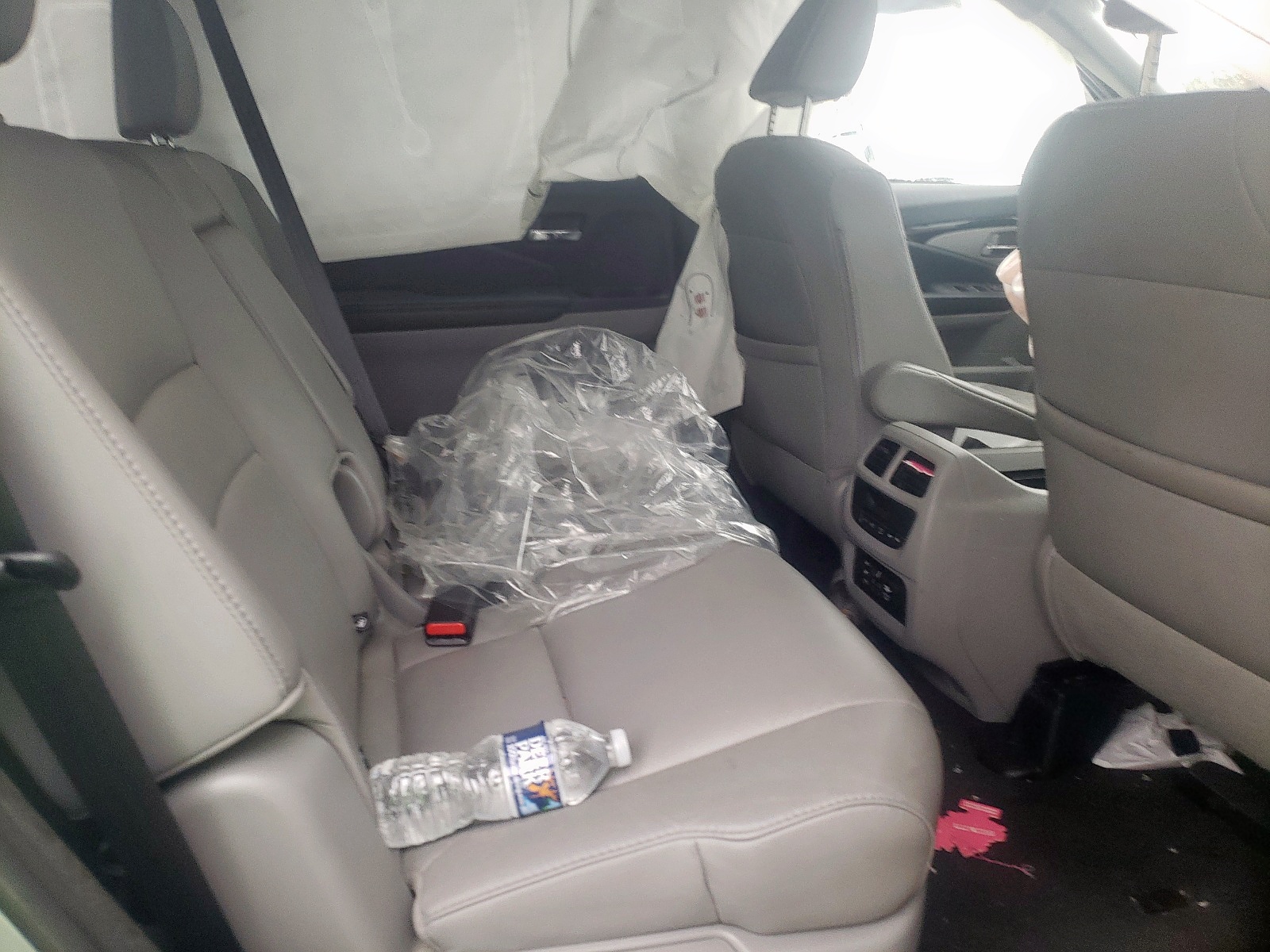 Photo 6 from auction – 2017 HONDA PILOT TOUR with VIN 5FNYF5H93HB009757