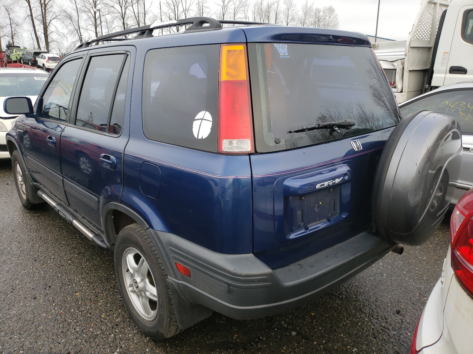 Photo 3 from auction – 1998 HONDA CR-V EX with VIN JHLRD1869WC040310