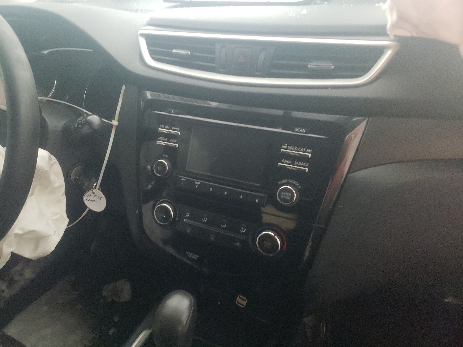 Photo 9 from auction – 2016 NISSAN ROGUE S with VIN 5N1AT2MVXGC921692