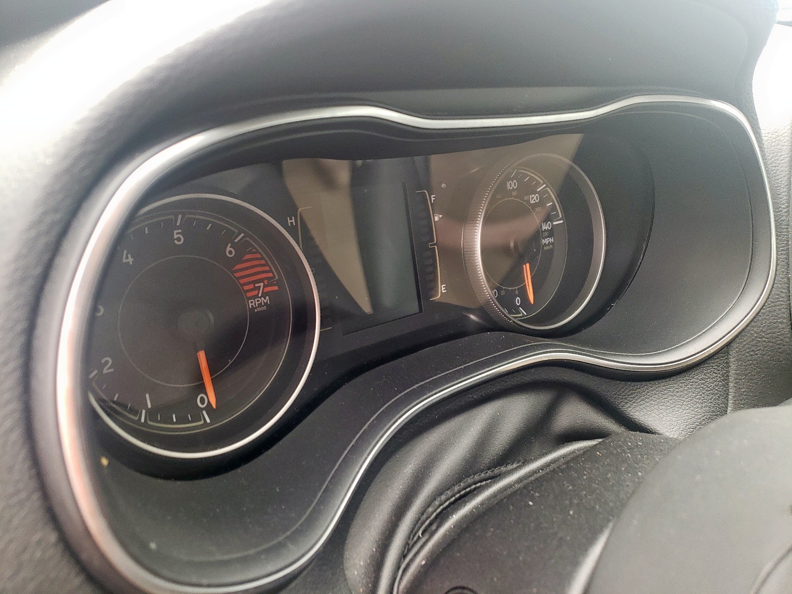 Photo 8 from auction – 2020 JEEP CHEROKEE L with VIN 1C4PJLCB7LD601302