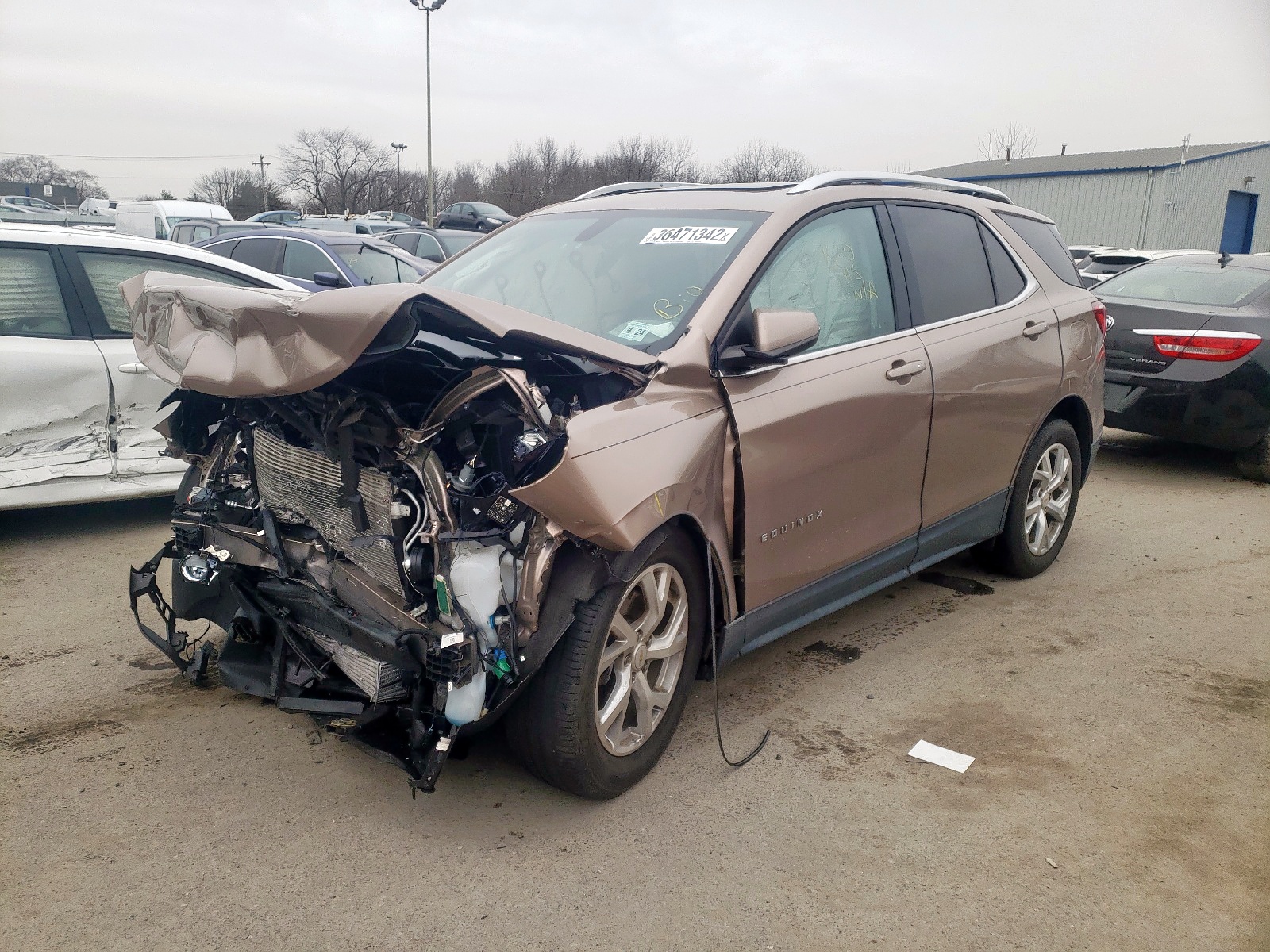 Photo 2 from auction – 2019 CHEVROLET EQUINOX LT with VIN 2GNAXLEX5K6197126