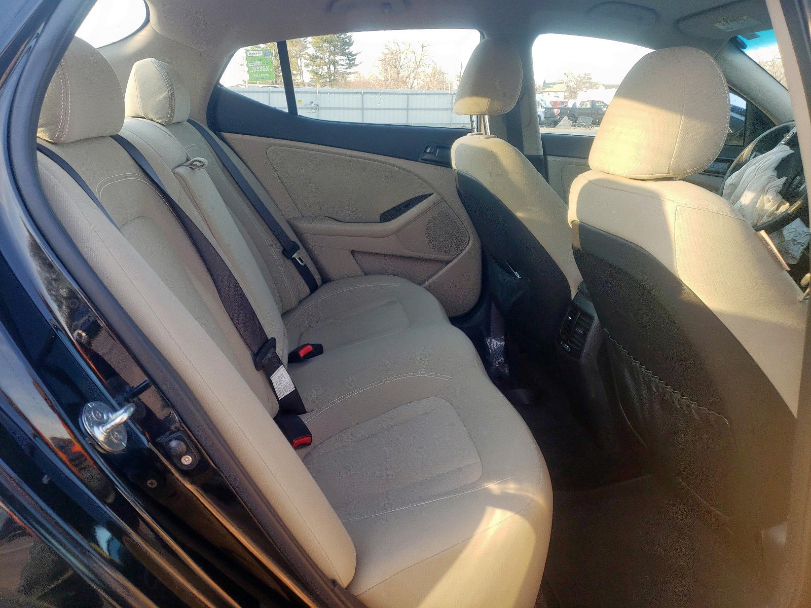 Photo 6 from auction – 2011 KIA OPTIMA LX with VIN KNAGM4A75B5129683