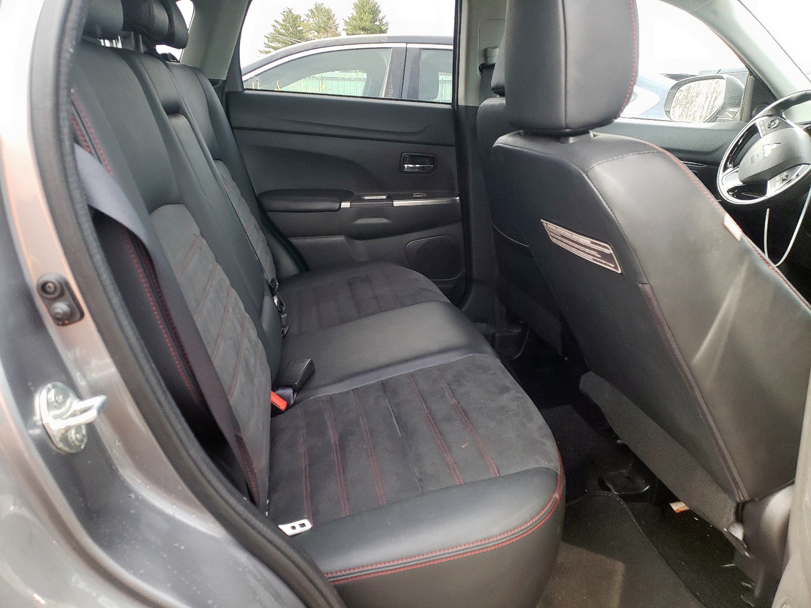 Photo 6 from auction – 2018 MITSUBISHI OUTLANDER with VIN JA4AR3AW6JZ008948
