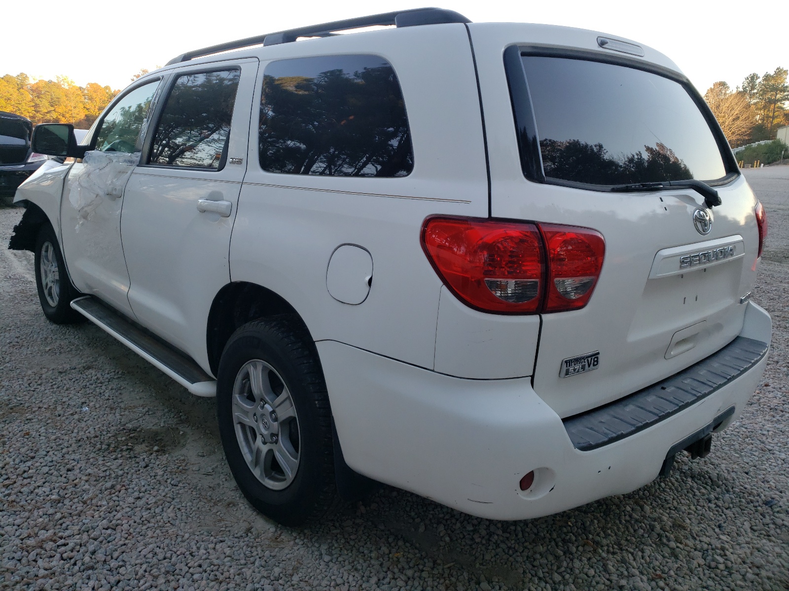 Photo 3 from auction – 2008 TOYOTA SEQUOIA SR with VIN 5TDZY64A78S000169