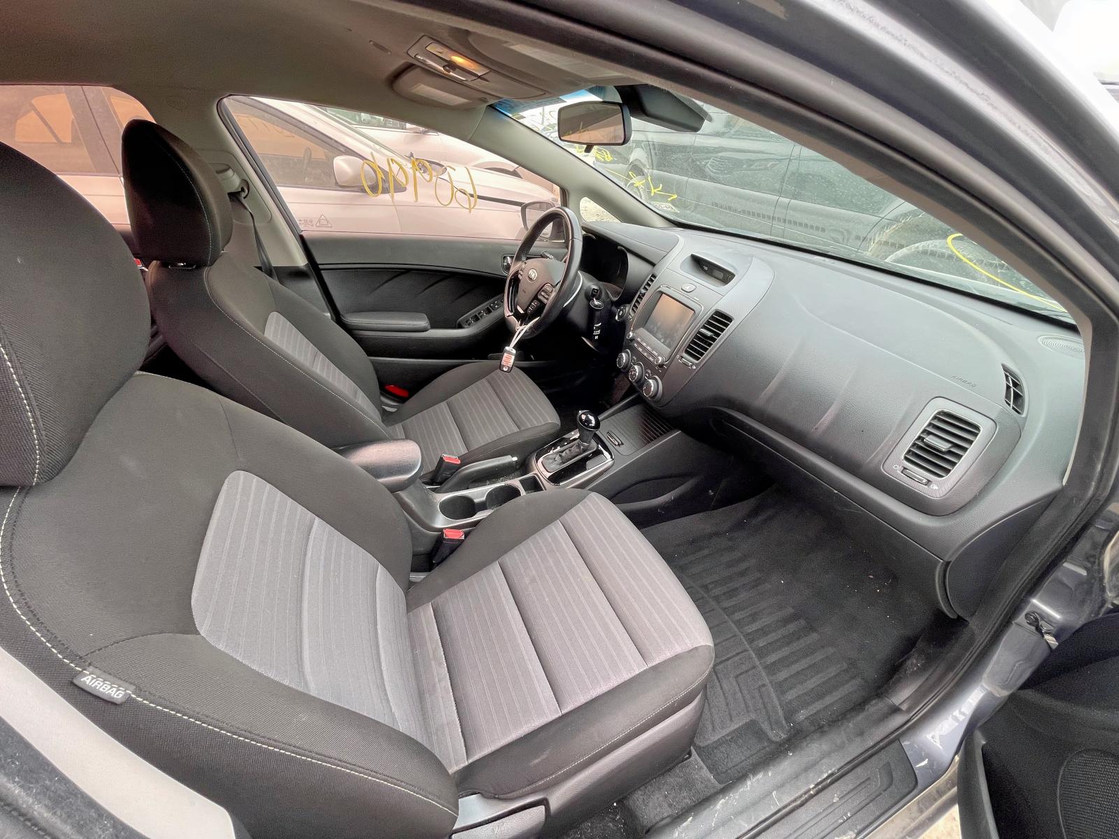 Photo 14 from auction – 2017 KIA FORTE LX with VIN 3KPFL4A7XHE022370