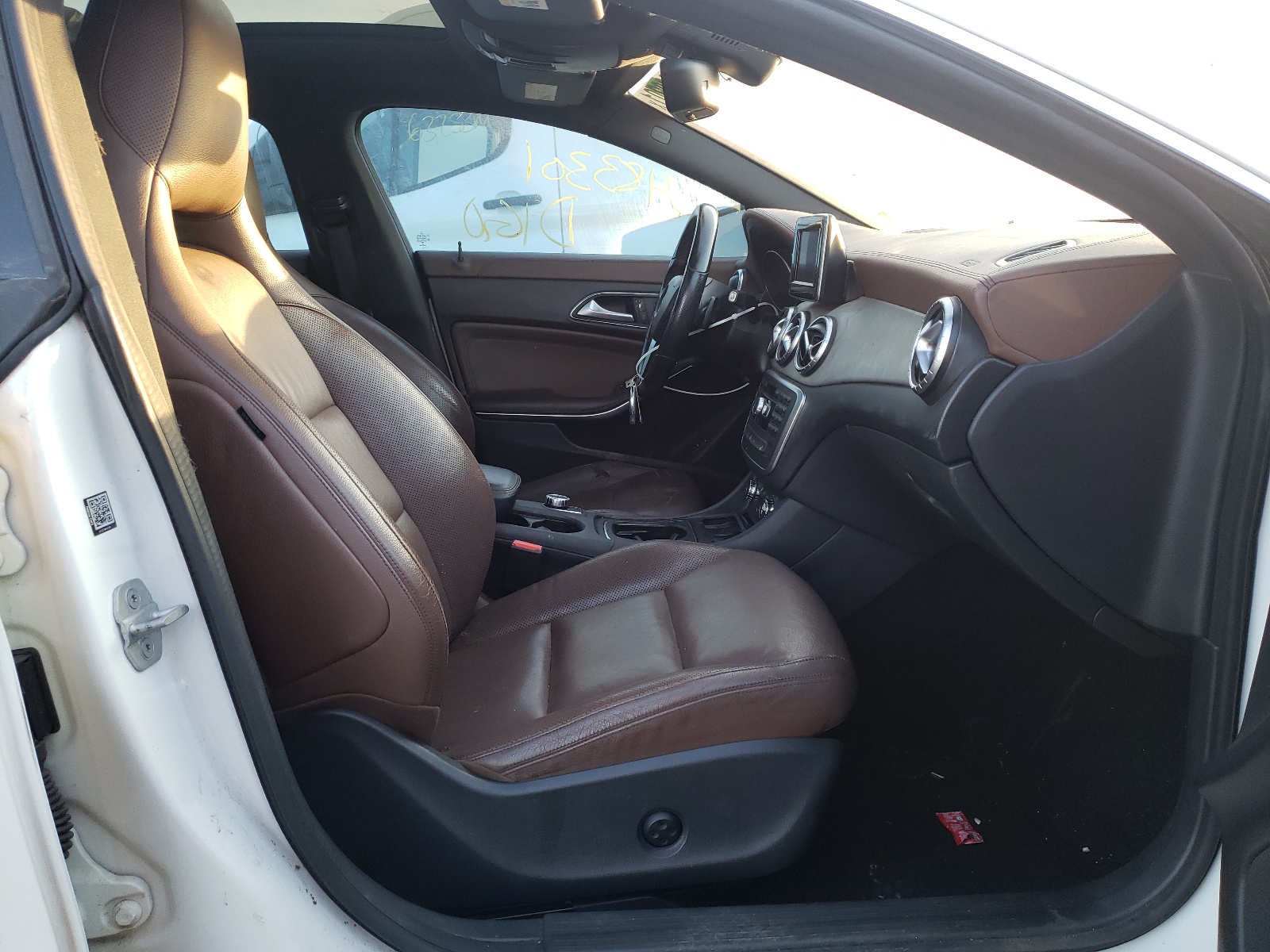 Photo 5 from auction – 2014 MERCEDES-BENZ CLA 250 with VIN WDDSJ4EB8EN087444