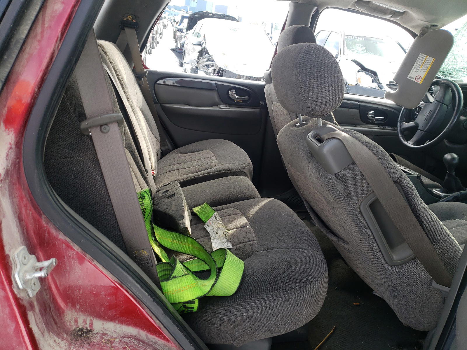 Photo 6 from auction – 2004 GMC ENVOY with VIN 1GKDT13SX42370432