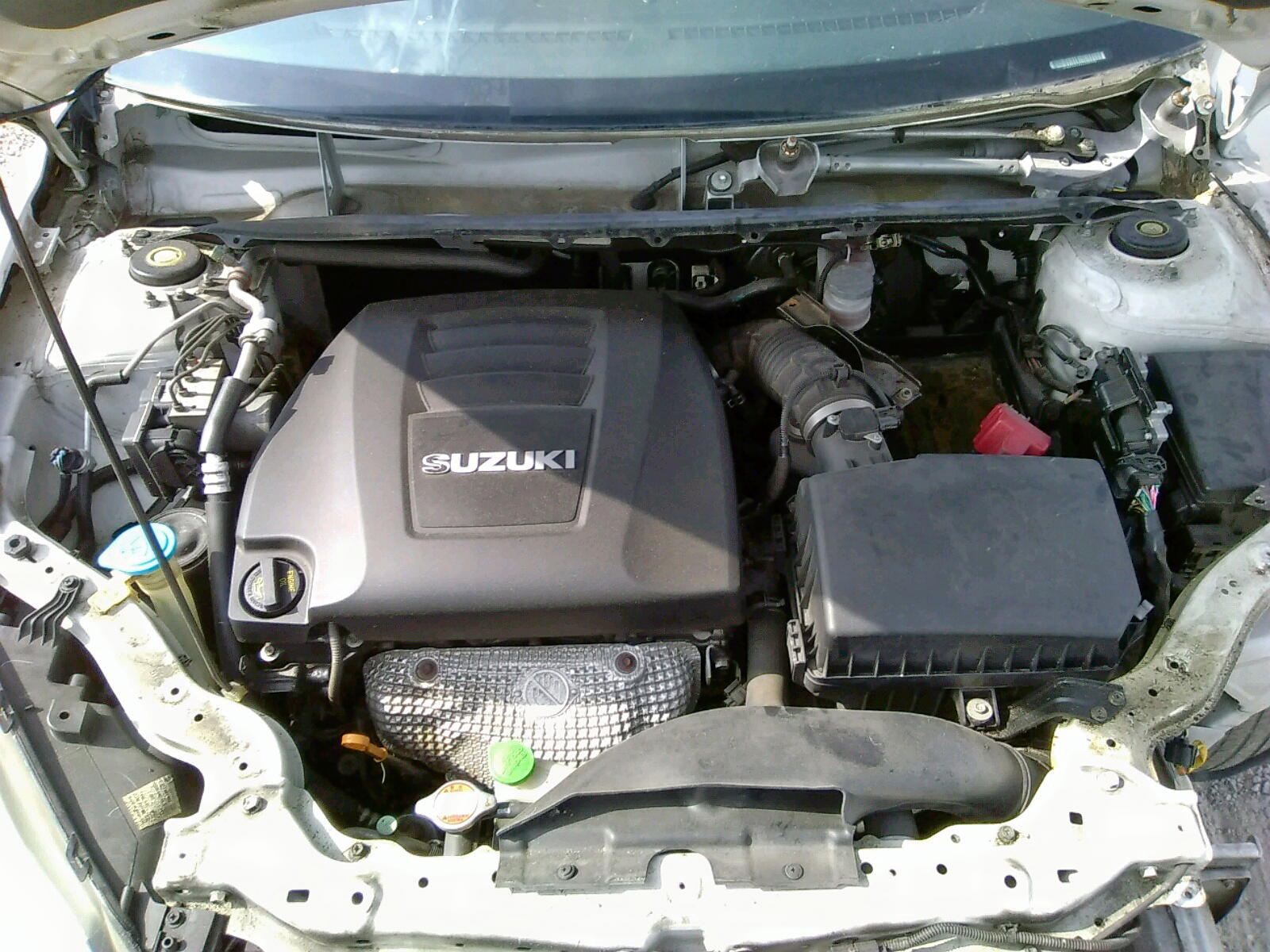 Photo 17 from auction – 2010 SUZUKI KIZASHI S with VIN JS2RF9A13A6100115