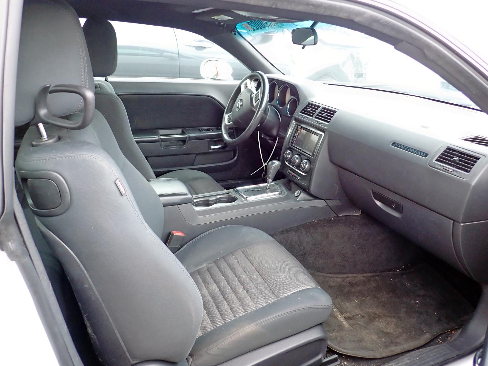 Photo 5 from auction – 2014 DODGE CHALLENGER with VIN 2C3CDYAG1EH257087