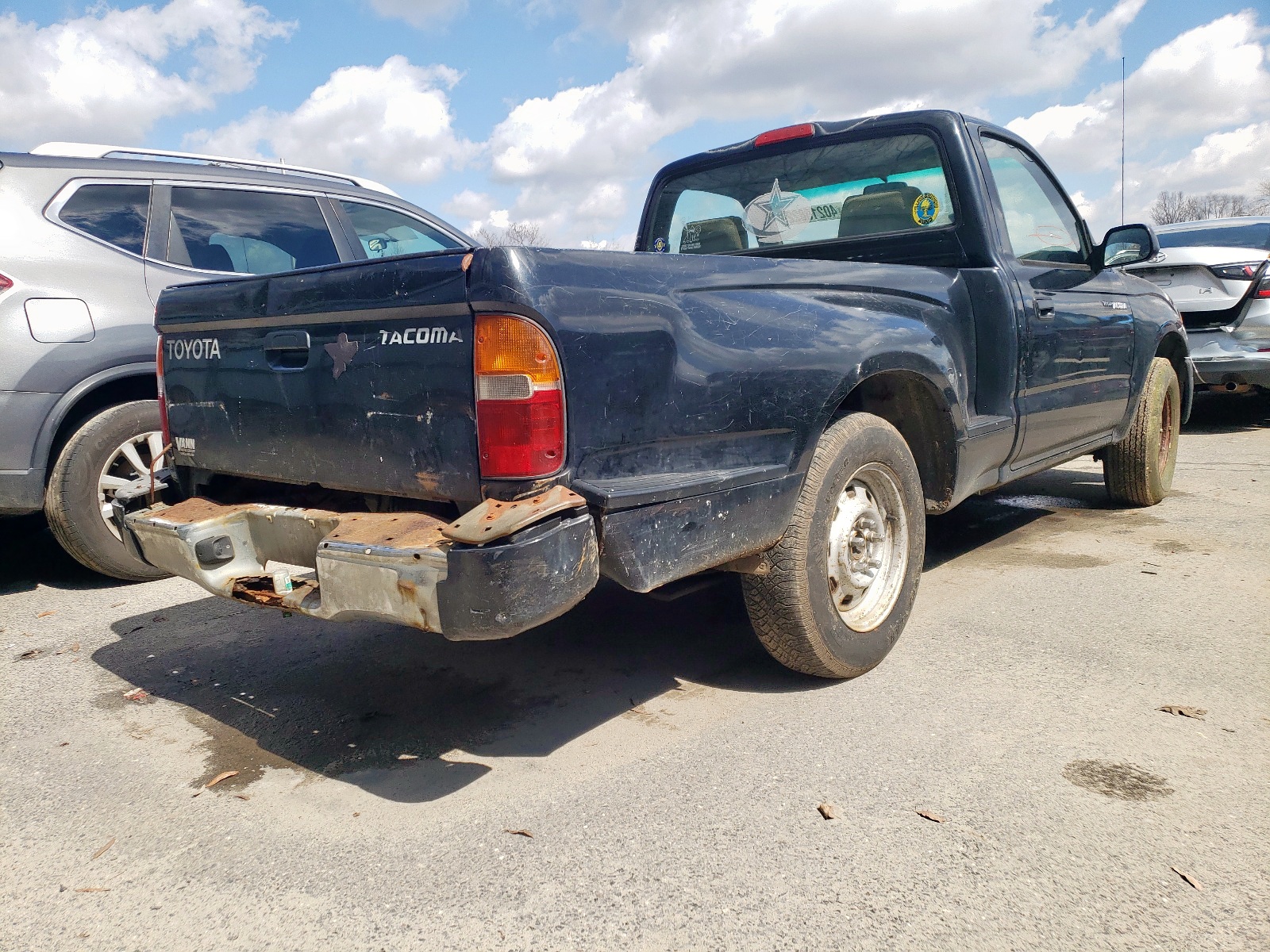 Photo 4 from auction – 2000 TOYOTA TACOMA with VIN 5TENL42N2YZ697163