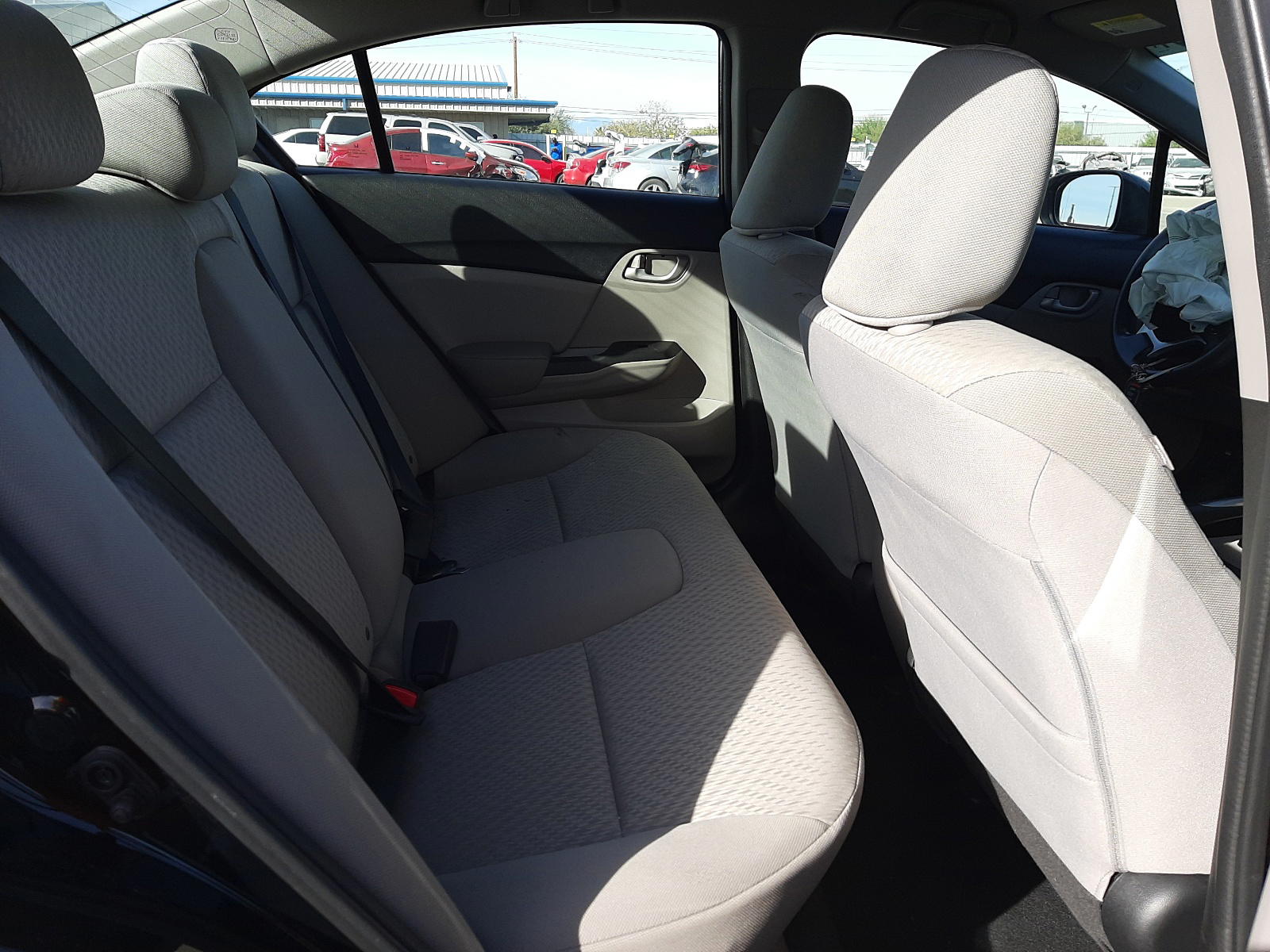 Photo 6 from auction – 2015 HONDA CIVIC LX with VIN 19XFB2F56FE029909