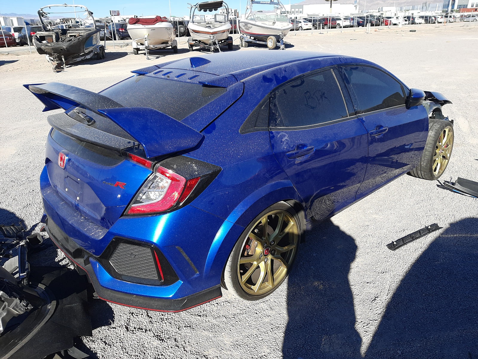 Photo 4 from auction – 2018 HONDA CIVIC TYPE with VIN SHHFK8G75JU201612