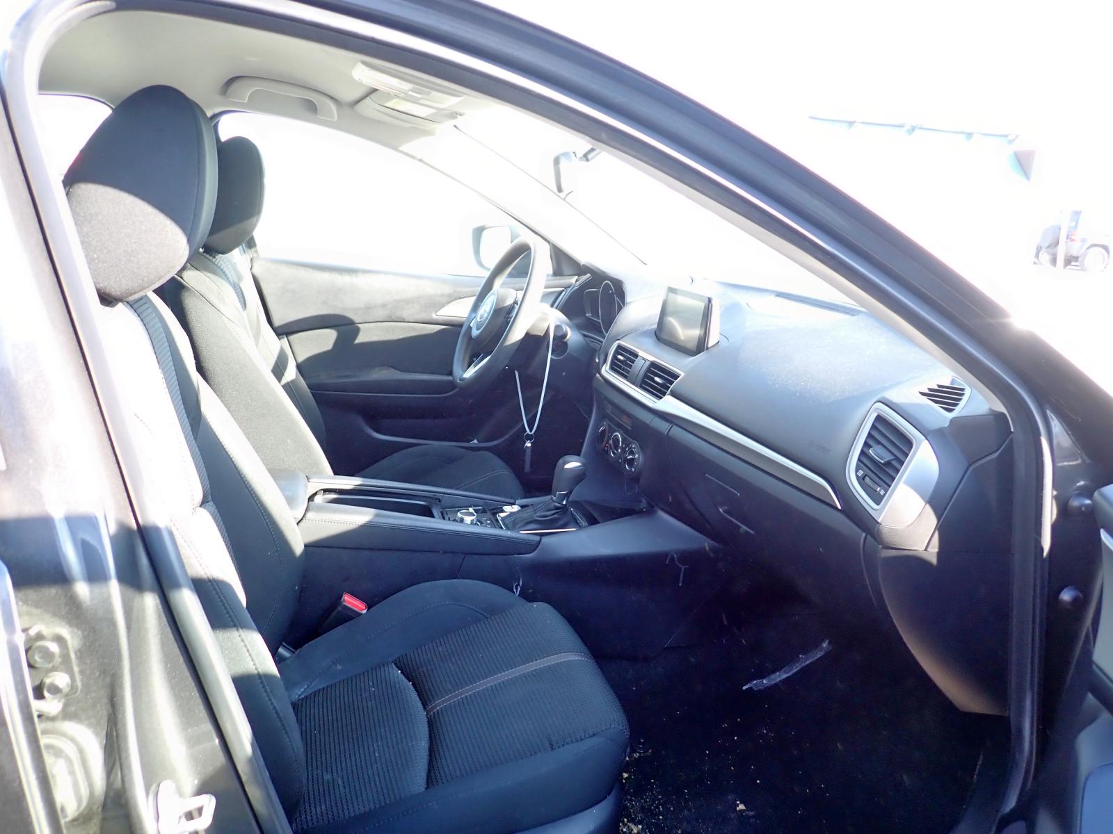 Photo 5 from auction – 2017 MAZDA 3 SPORT with VIN 3MZBN1U71HM124050