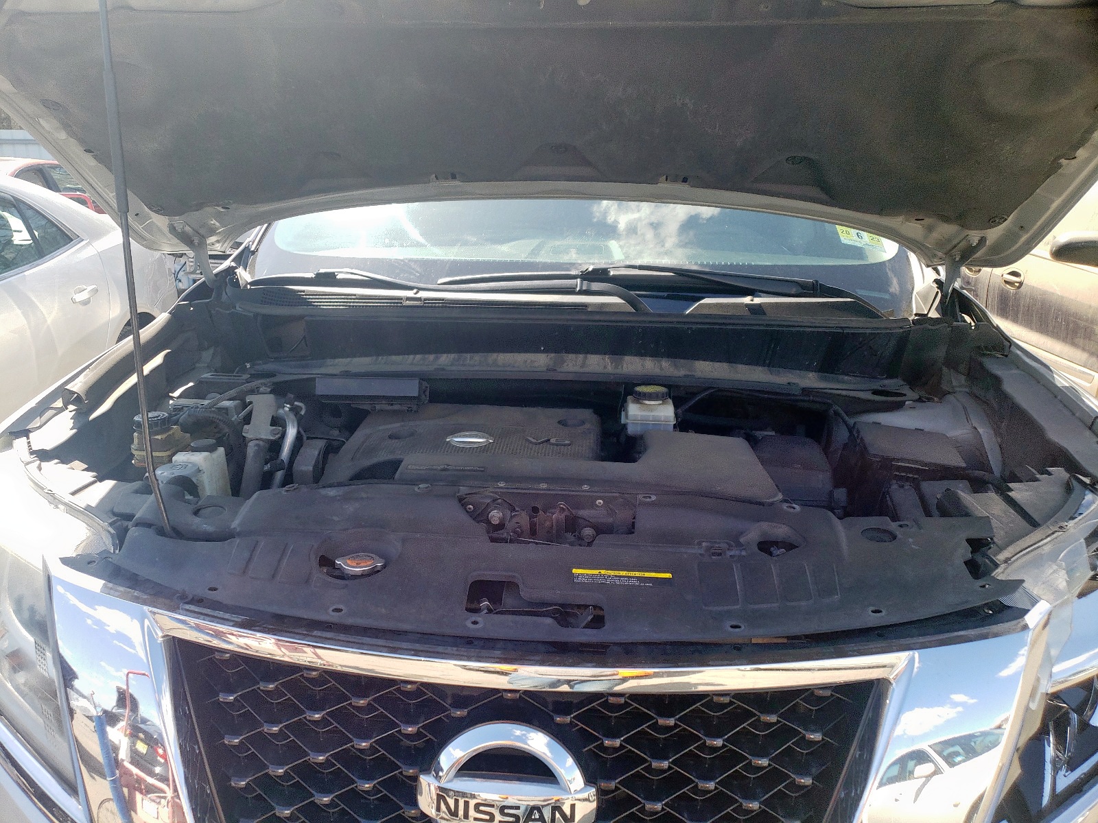 Photo 7 from auction – 2013 NISSAN PATHFINDER with VIN 5N1AR2MM7DC627295