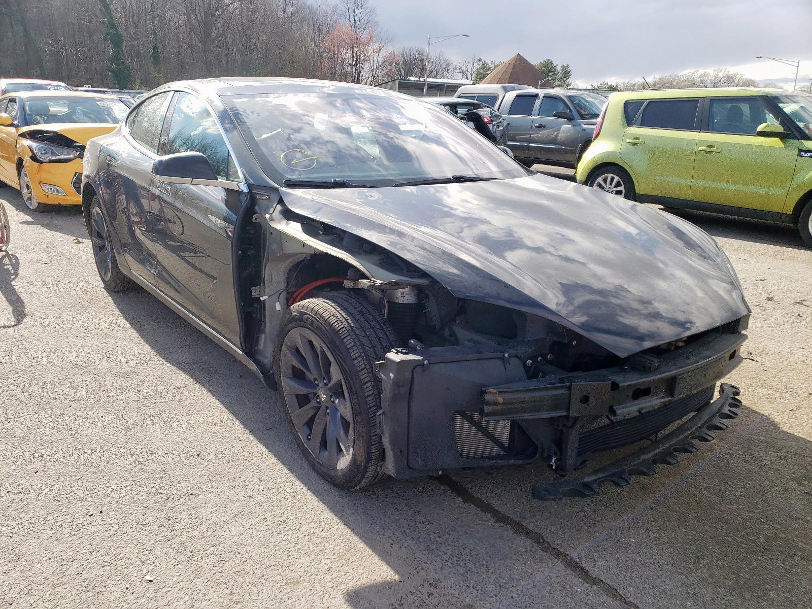 TESLA MODEL S 2018 with VIN 5YJSA1E27JF262607 - Photo from auction