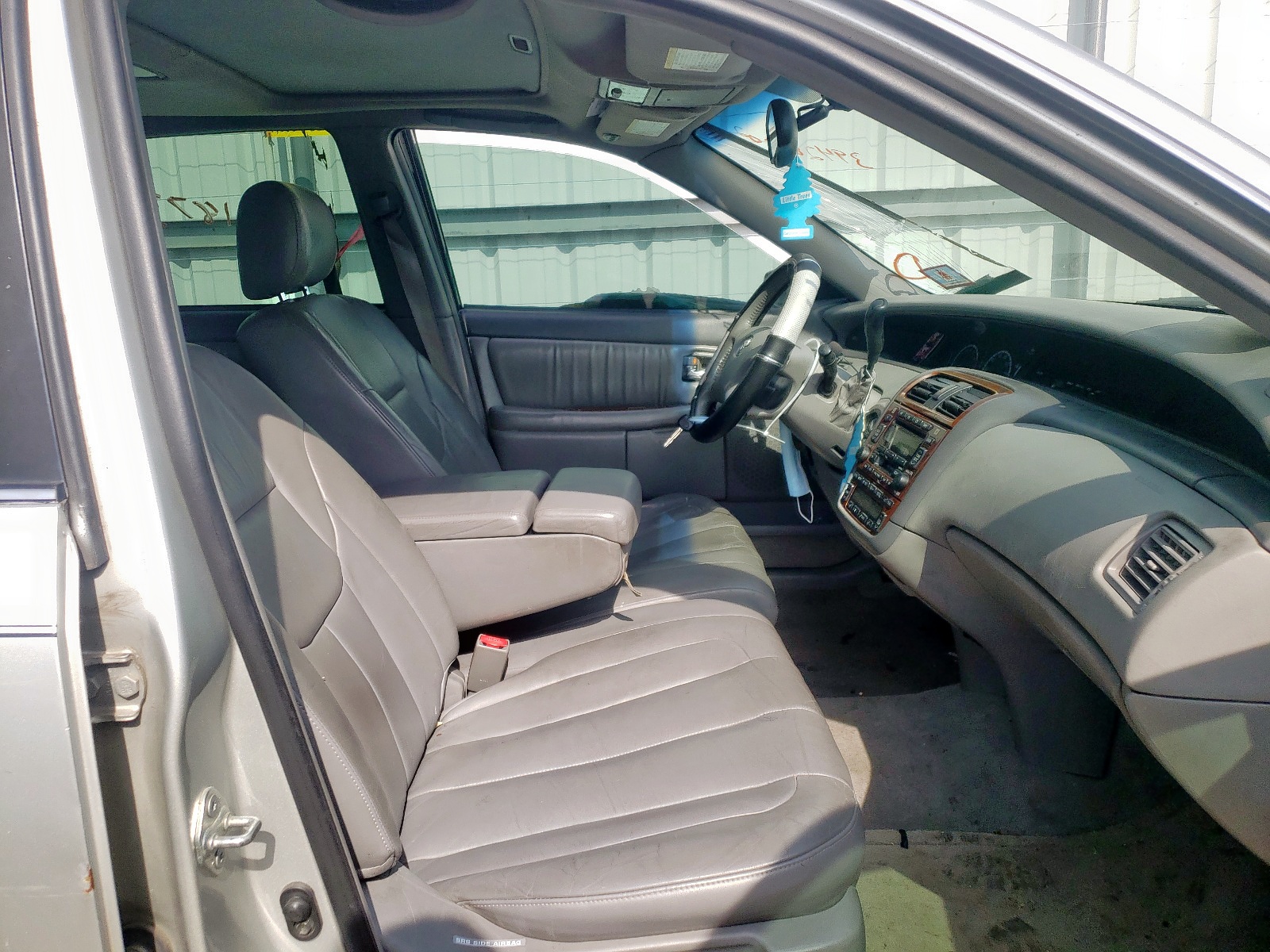 Photo 5 from auction – 2002 TOYOTA AVALON XL with VIN 4T1BF28B22U200815