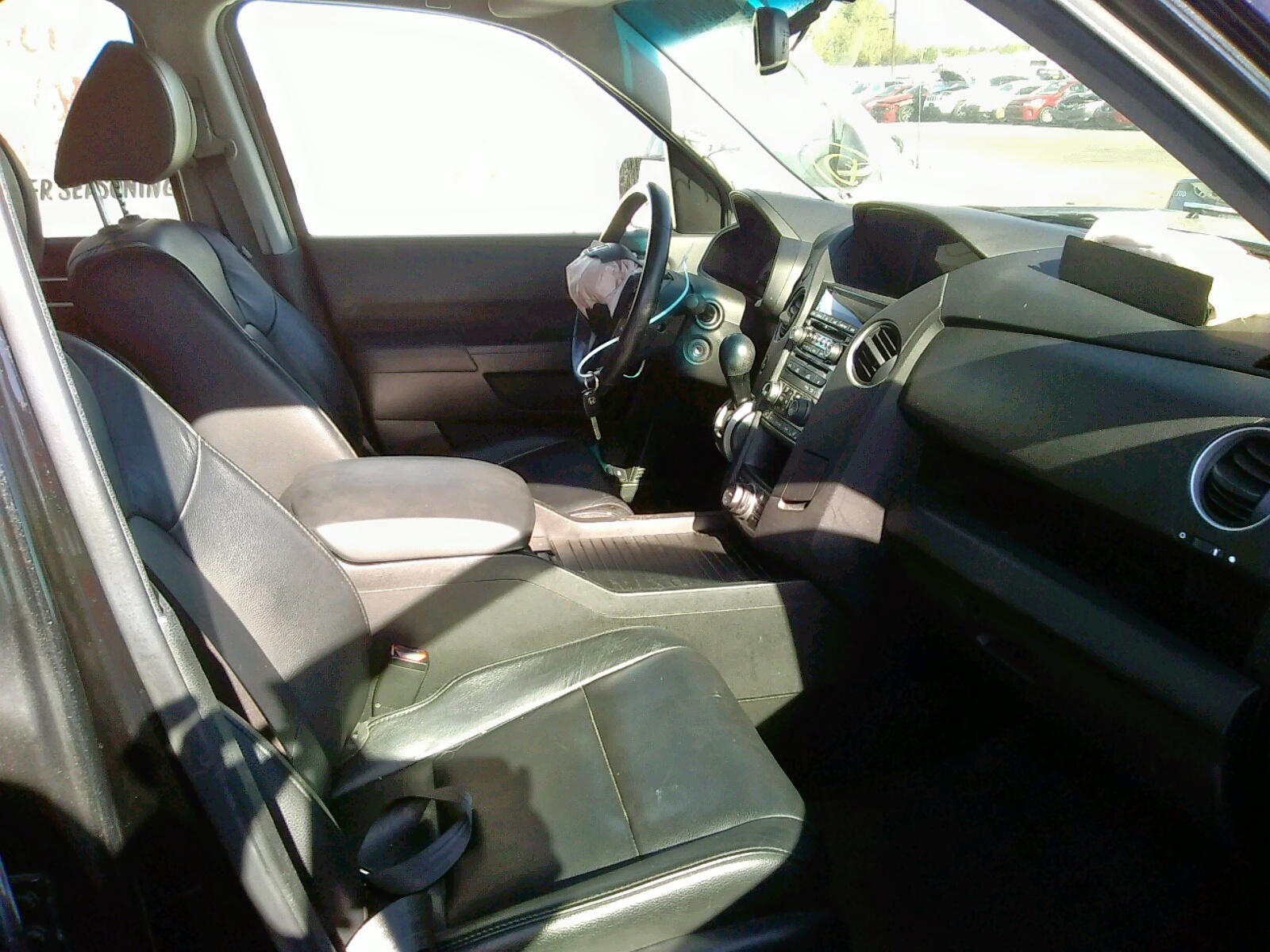 Photo 5 from auction – 2012 HONDA PILOT TOUR with VIN 5FNYF4H95CB077402