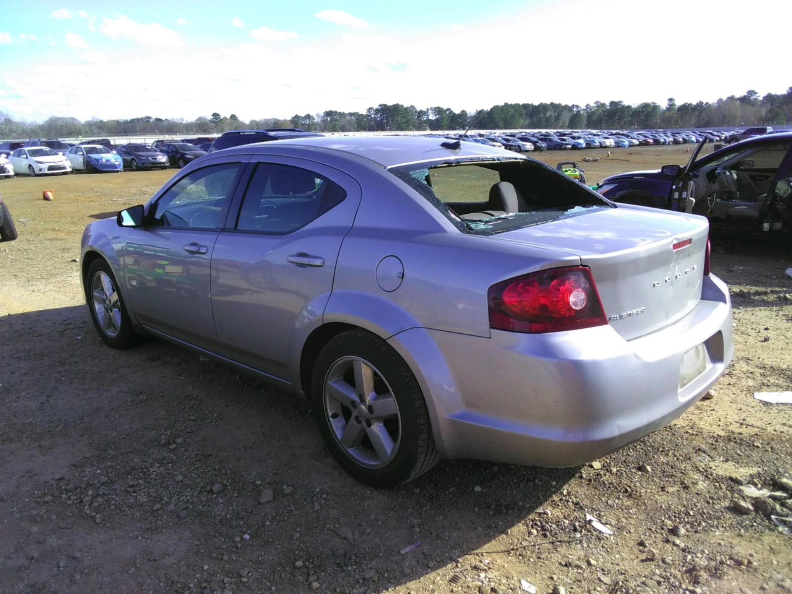 Photo 3 from auction – 2013 DODGE AVENGER SE with VIN 1C3CDZAB5DN700440