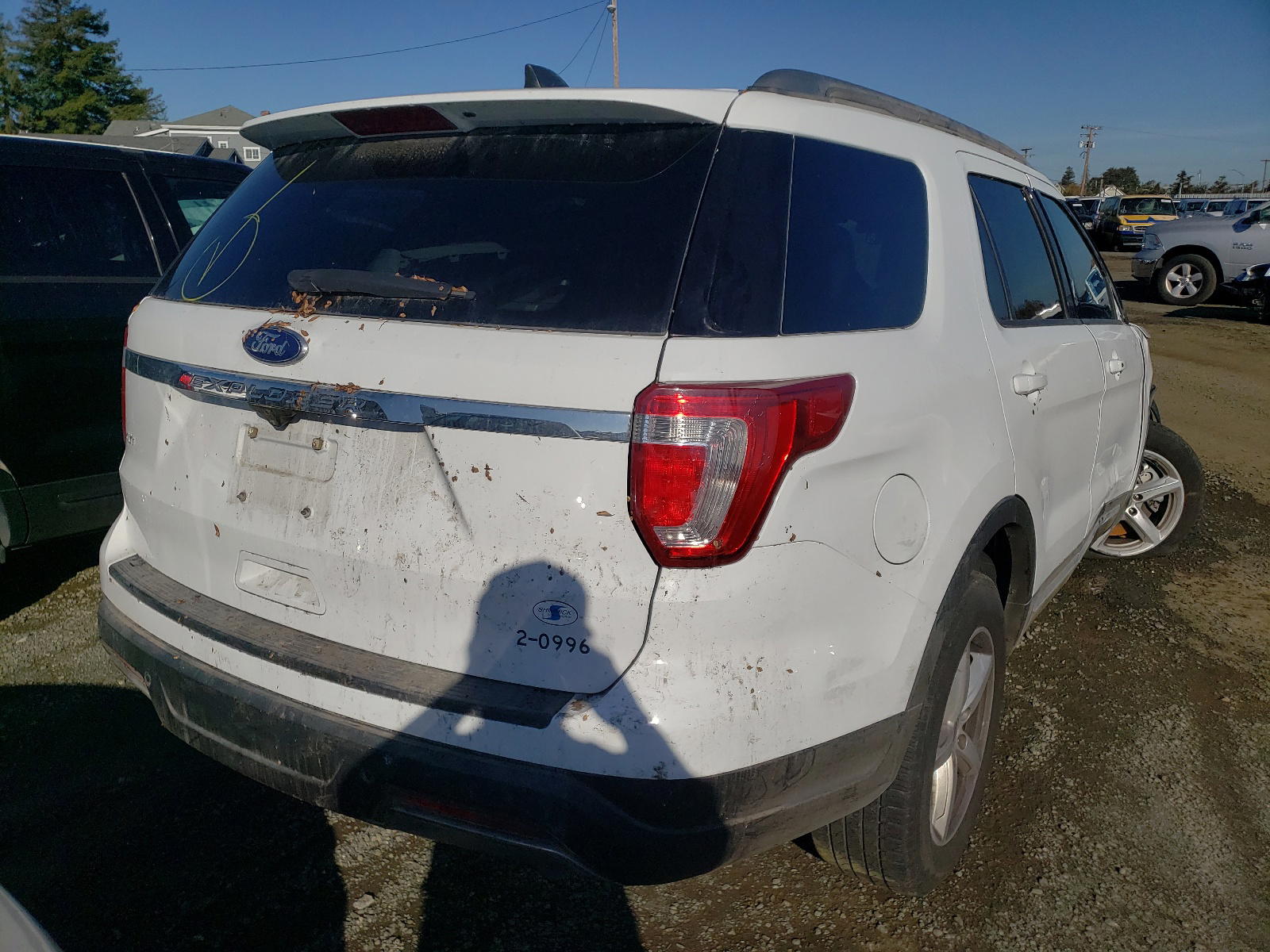 Photo 4 from auction – 2019 FORD EXPLORER X with VIN 1FM5K7D83KGB09664
