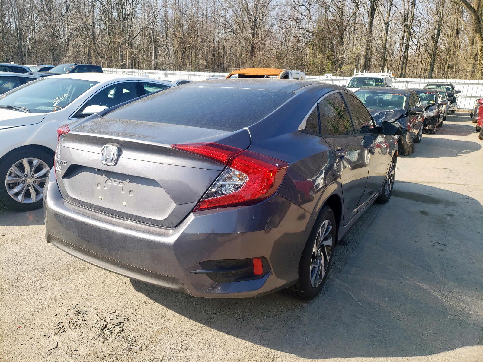 Photo 4 from auction – 2016 HONDA CIVIC EX with VIN 19XFC2F7XGE239705