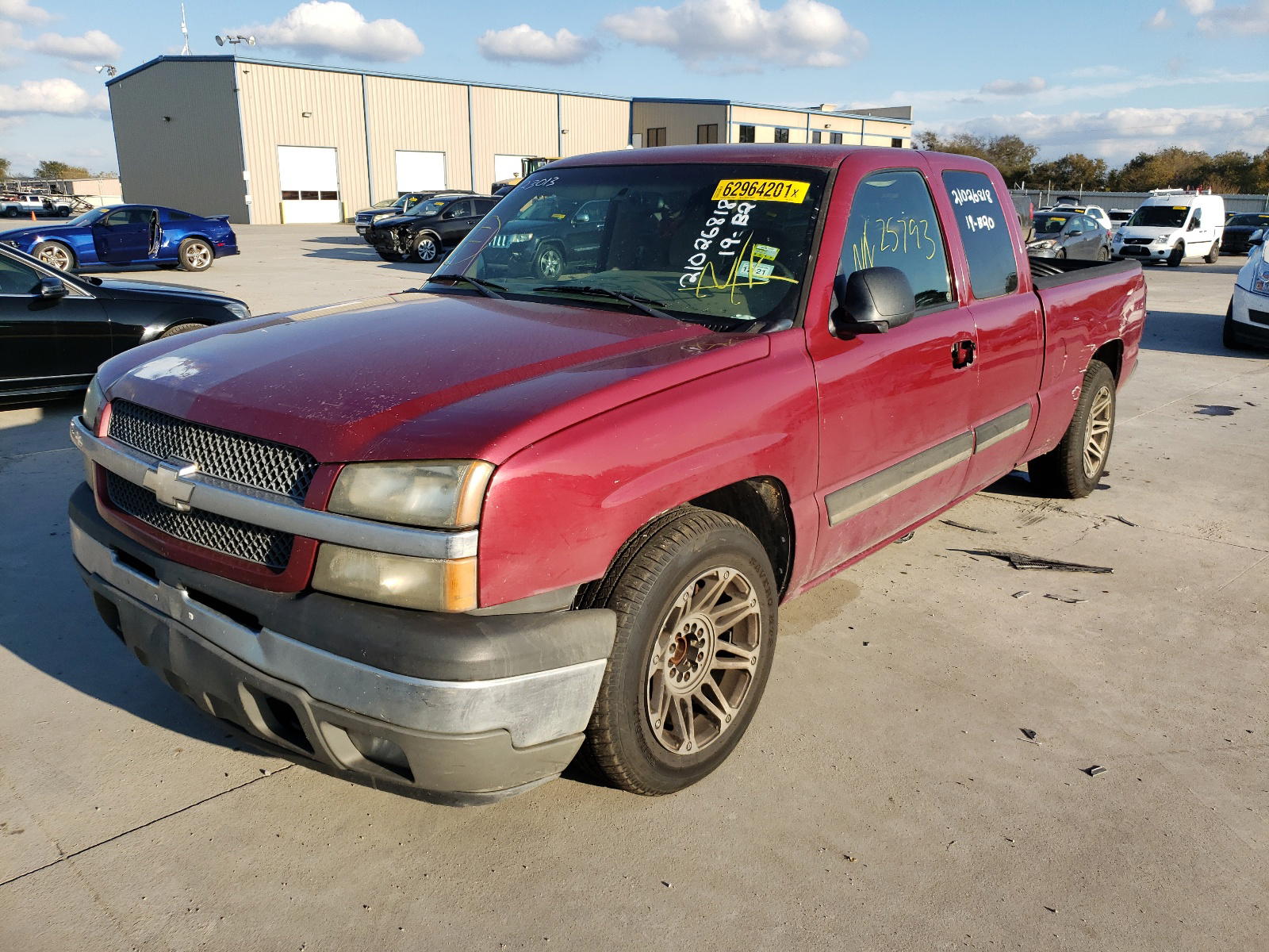 Photo 2 from auction – 2005 CHEVROLET SILVERADO with VIN 2GCEC19V551155219