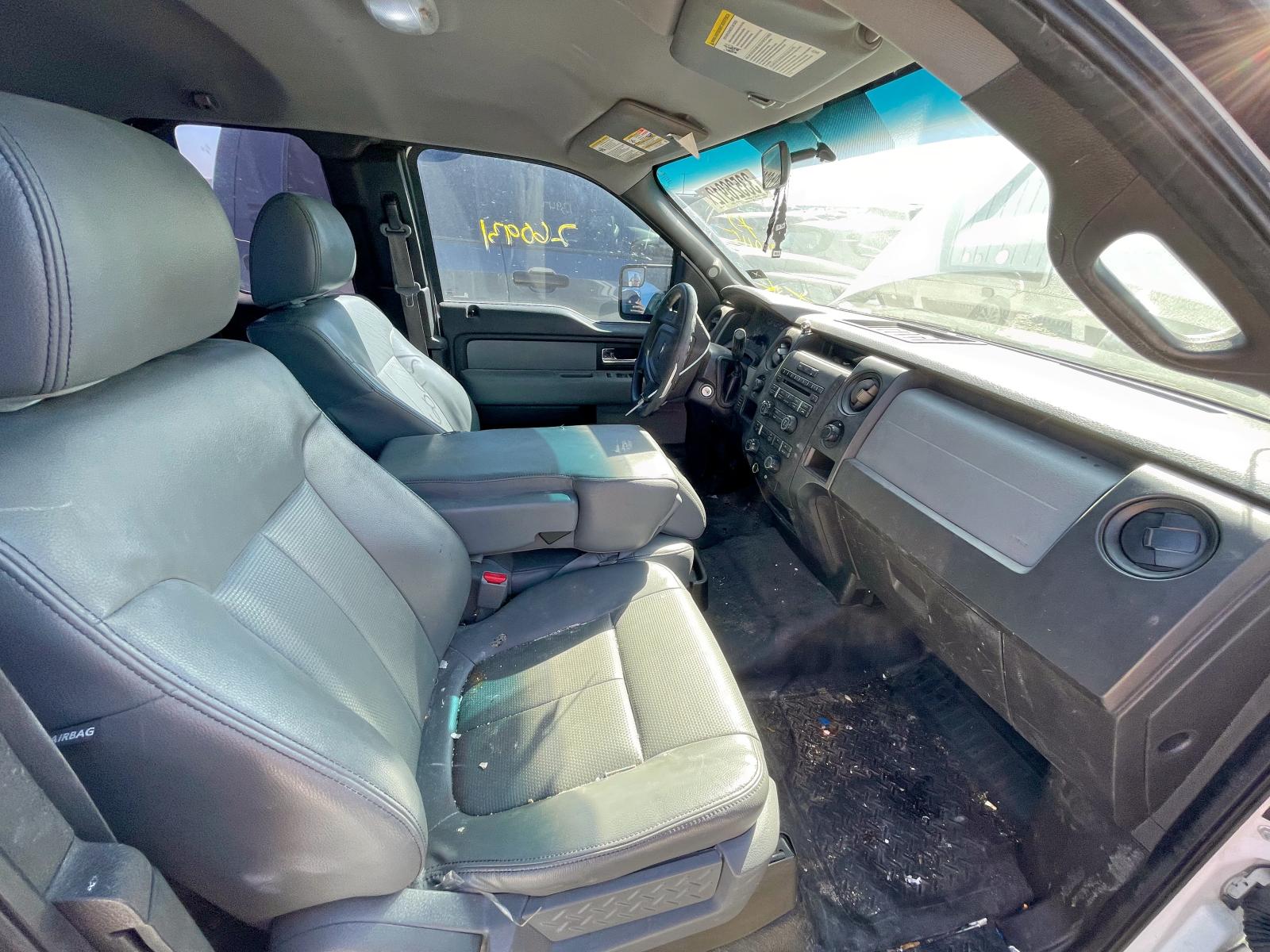 Photo 5 from auction – 2012 FORD F150 SUPER with VIN 1FTFX1CF0CFA60115