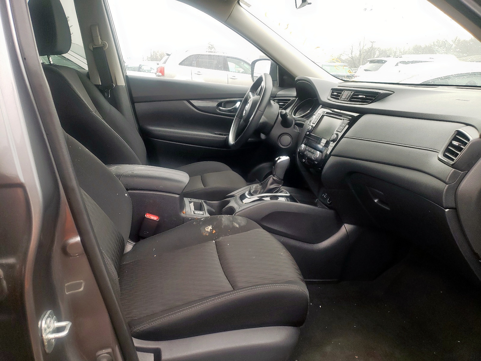 Photo 5 from auction – 2018 NISSAN ROGUE S with VIN KNMAT2MV1JP526238