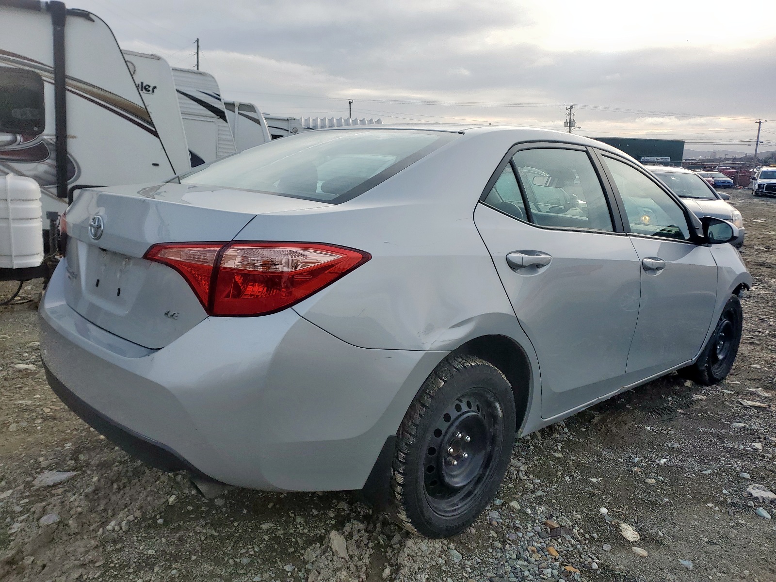 Photo 4 from auction – 2018 TOYOTA COROLLA L with VIN 2T1BURHE8JC097022