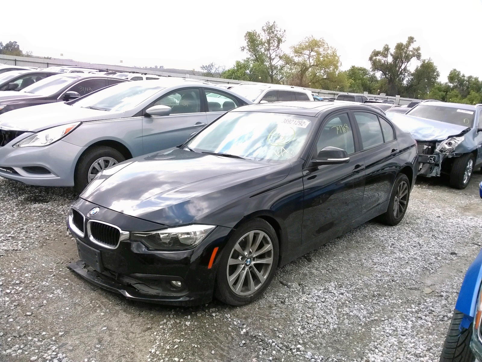 Photo 2 from auction – 2016 BMW 320 I with VIN WBA8E1G58GNU10955