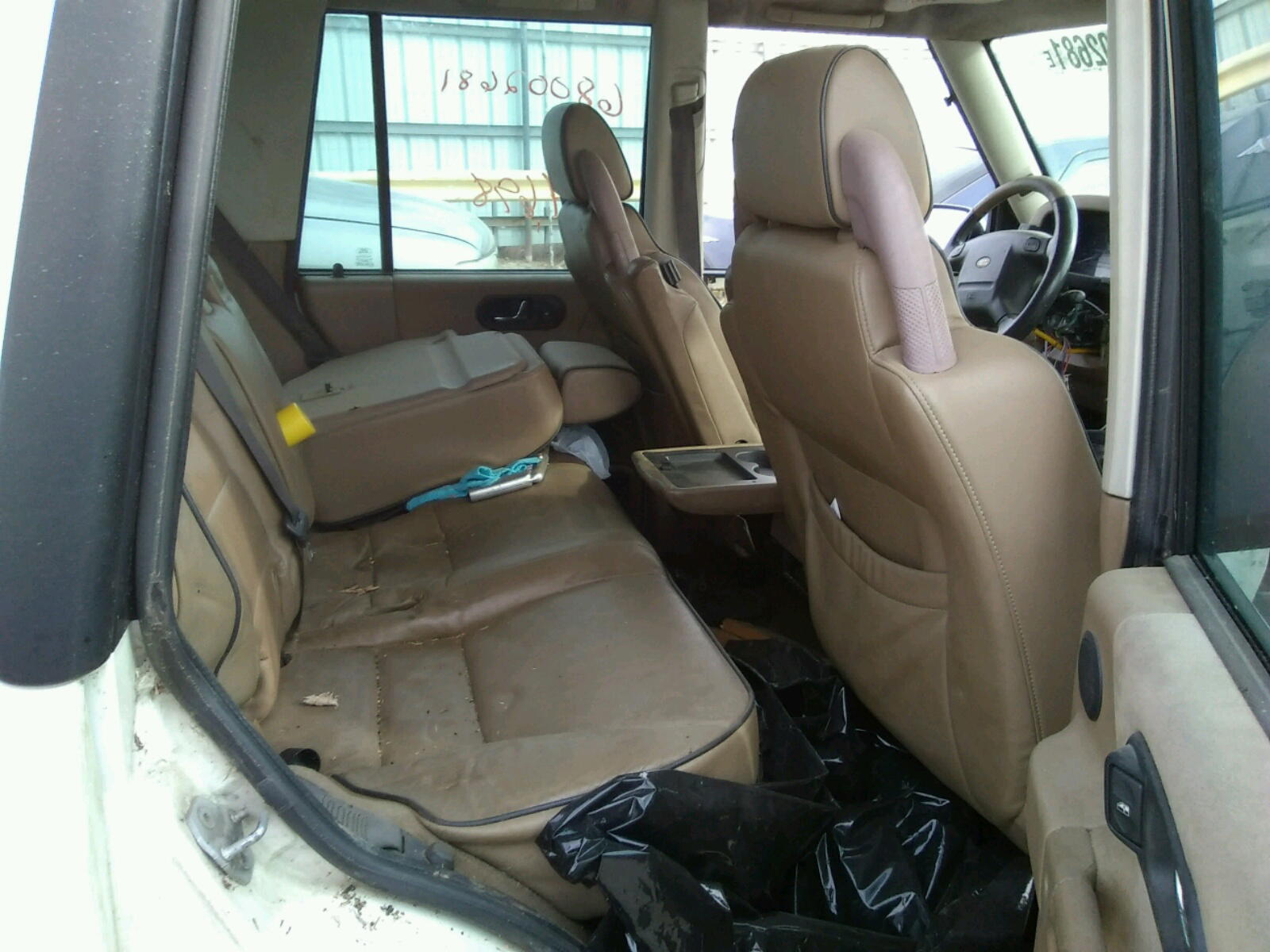 Photo 6 from auction – 2002 LAND ROVER DISCOVERY with VIN SALTY12492A752376