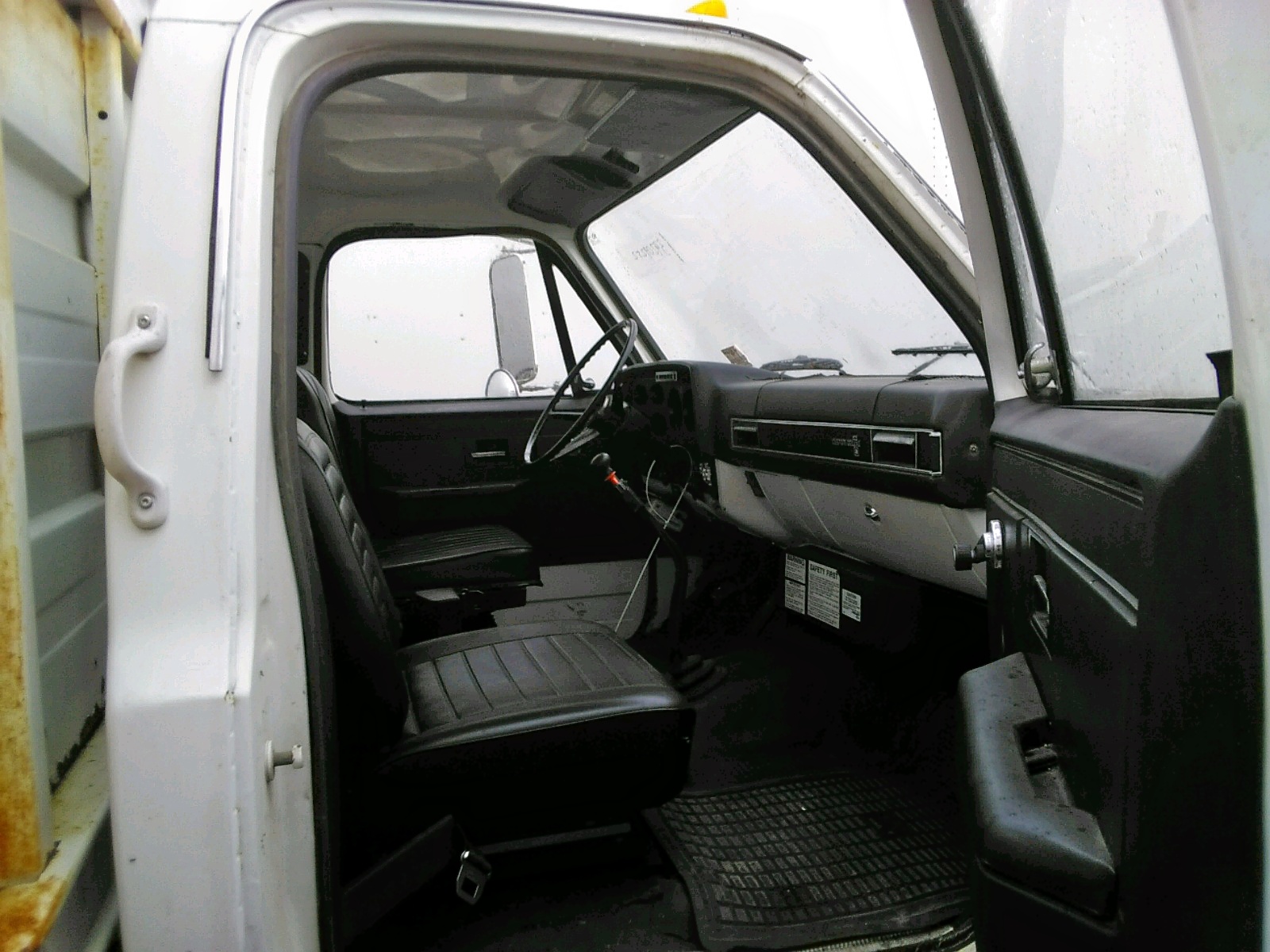 Photo 5 from auction – 1989 CHEVROLET C6500 C7D0 with VIN 1GBL7D1B2KV109604