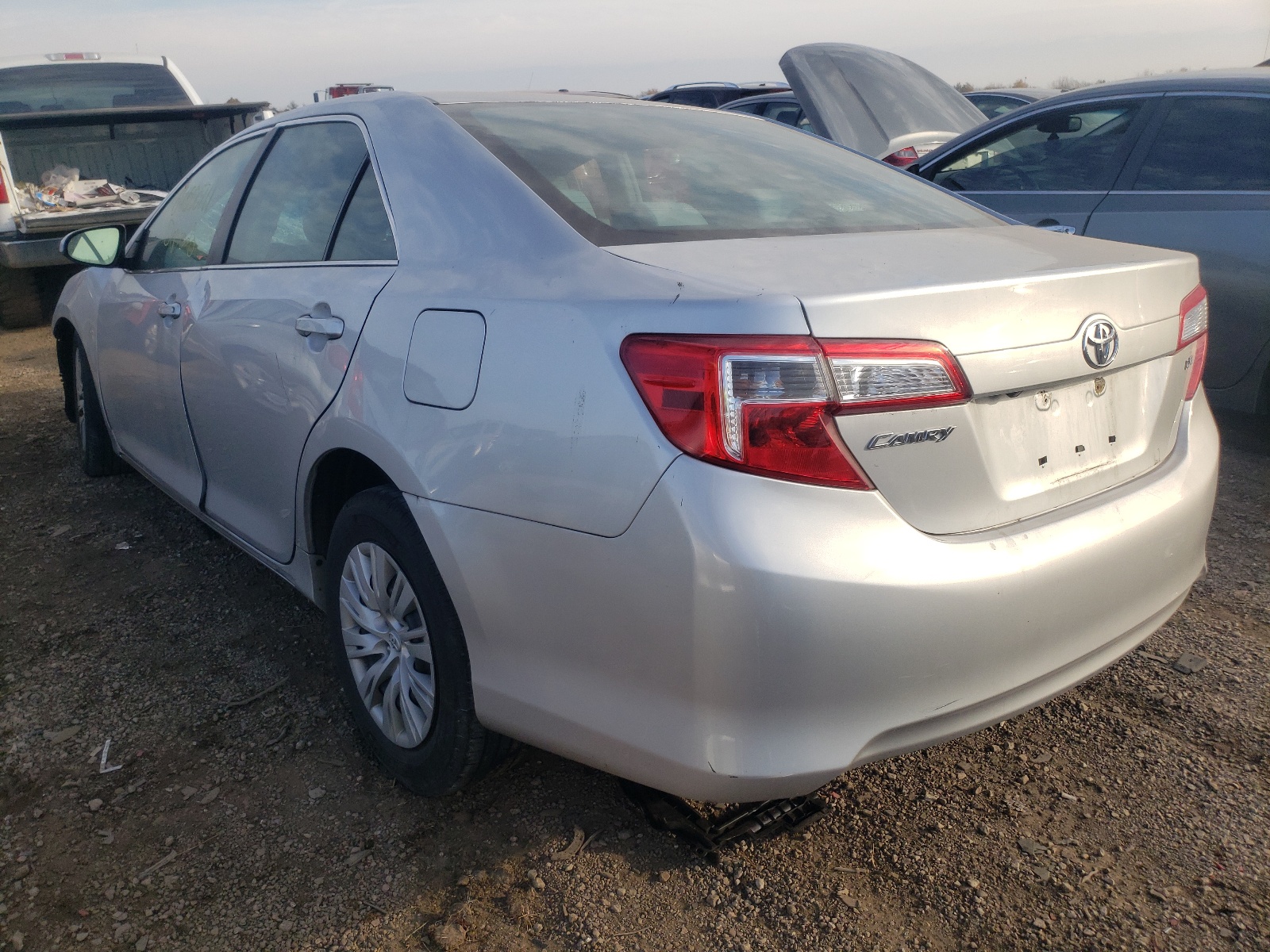 Photo 3 from auction – 2014 TOYOTA CAMRY L with VIN 4T4BF1FK1ER429140