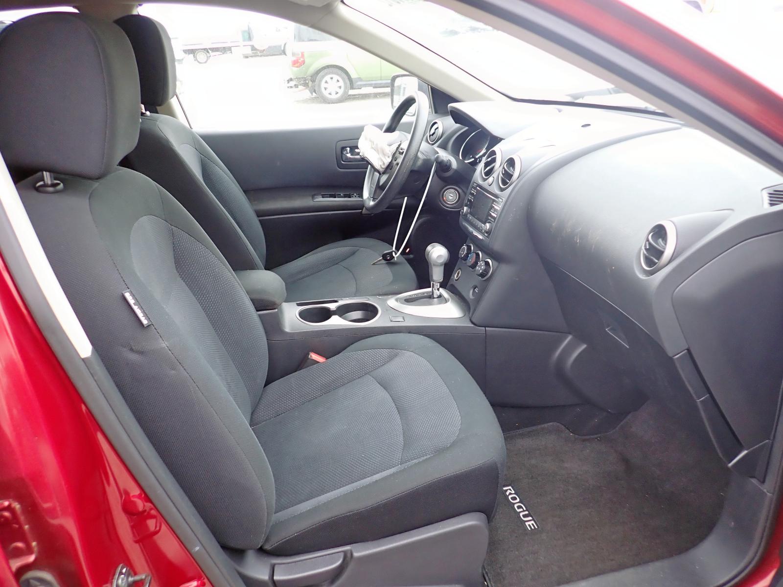 Photo 5 from auction – 2012 NISSAN ROGUE S with VIN JN8AS5MV9CW381502
