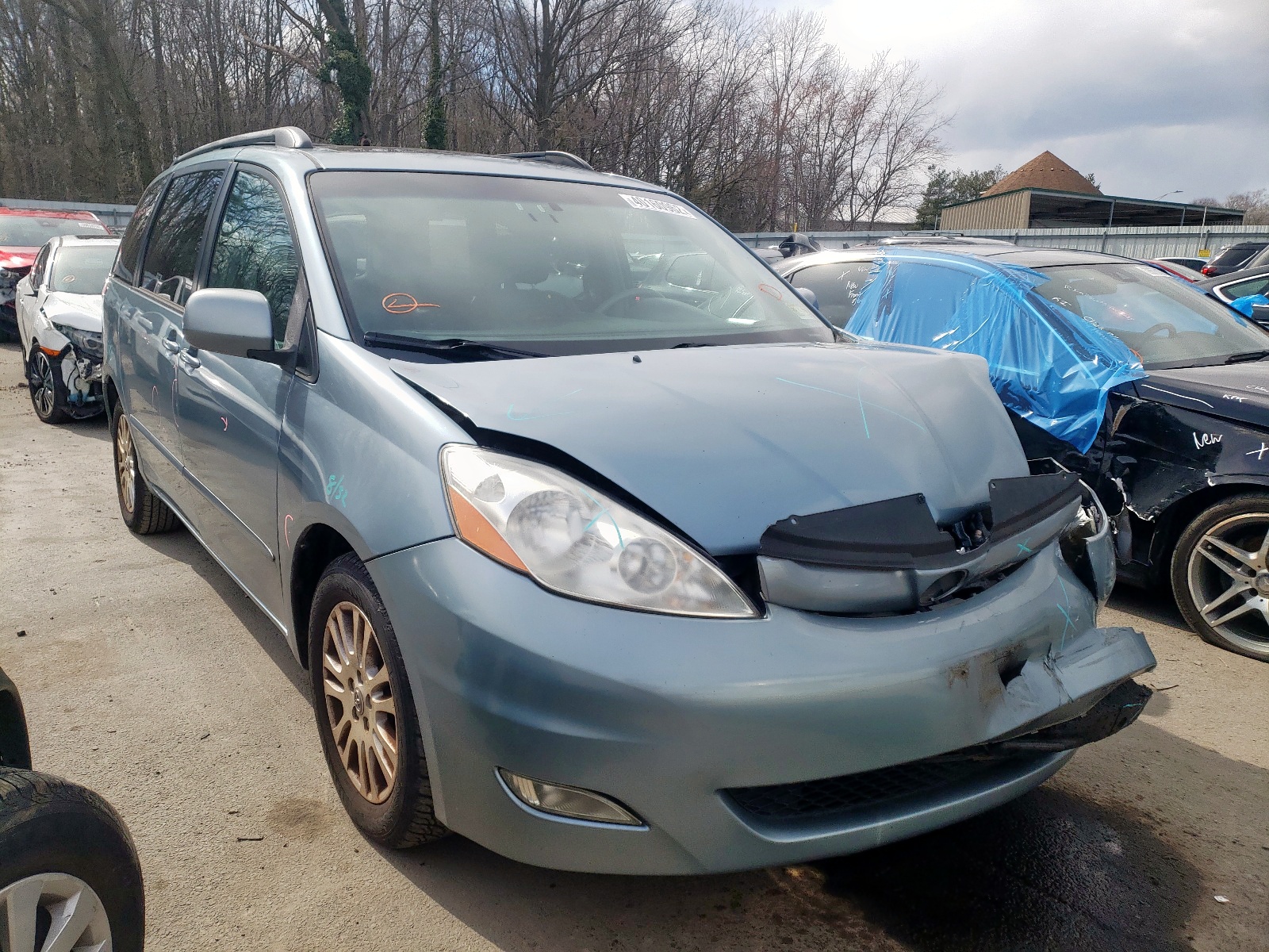 TOYOTA SIENNA XLE 2008 with VIN 5TDZK22C18S191280 - Photo from auction