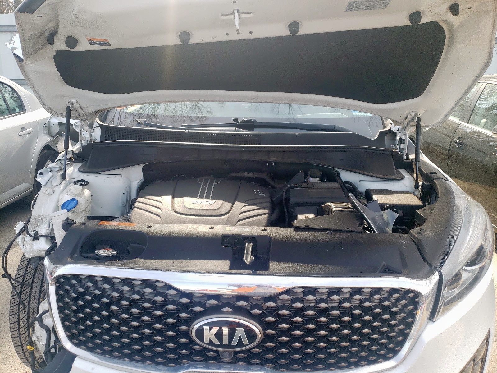 Photo 7 from auction – 2016 KIA SORENTO SX with VIN 5XYPKDA56GG087790