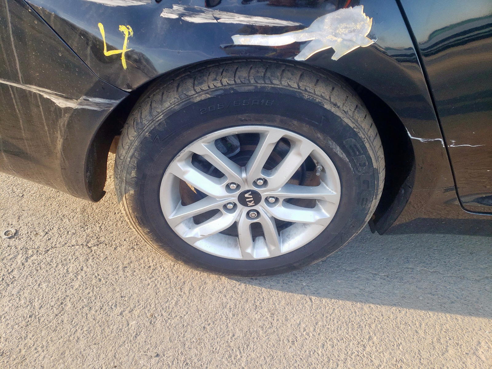 Photo 9 from auction – 2011 KIA OPTIMA LX with VIN KNAGM4A75B5129683