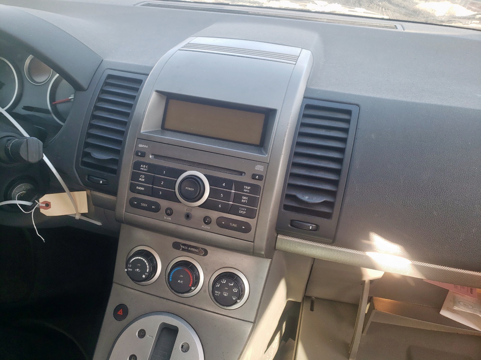 Photo 9 from auction – 2008 NISSAN SENTRA 2.0 with VIN 3N1AB61E98L679084