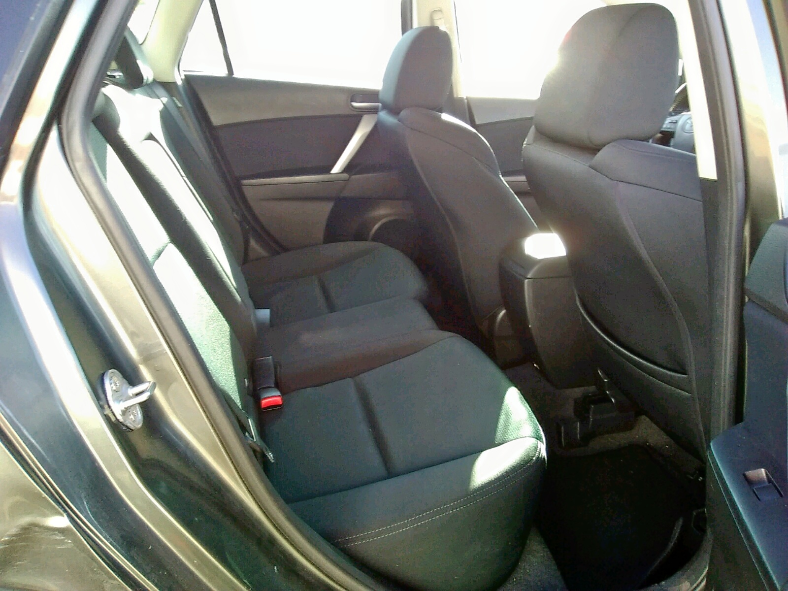 Photo 6 from auction – 2010 MAZDA 3 S with VIN JM1BL1H55A1349365