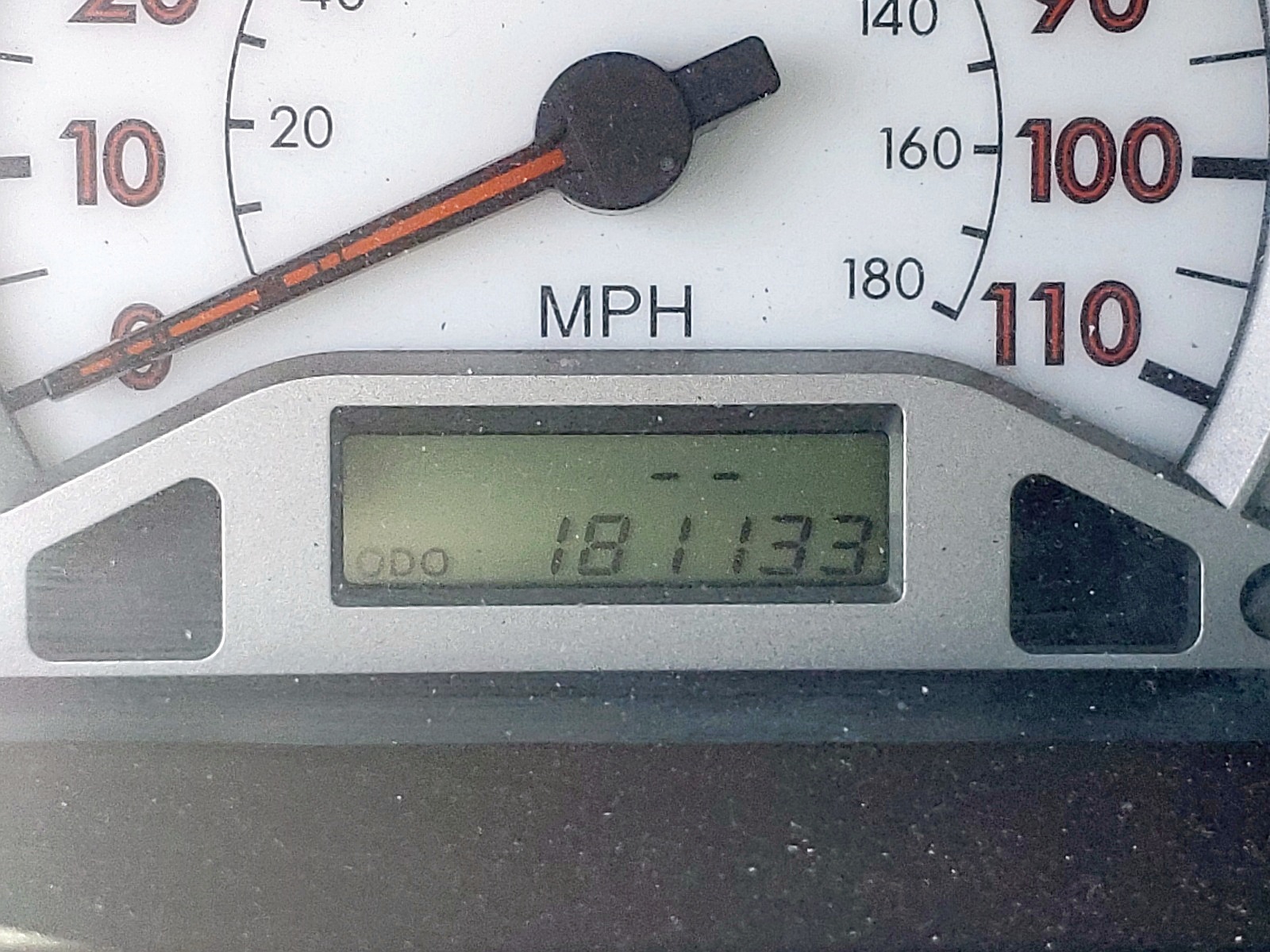 Photo 8 from auction – 2005 TOYOTA COROLLA CE with VIN 1NXBR32E45Z390072