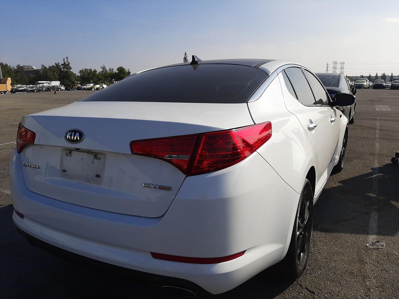 Photo 4 from auction – 2013 KIA OPTIMA EX with VIN 5XXGN4A73DG102223