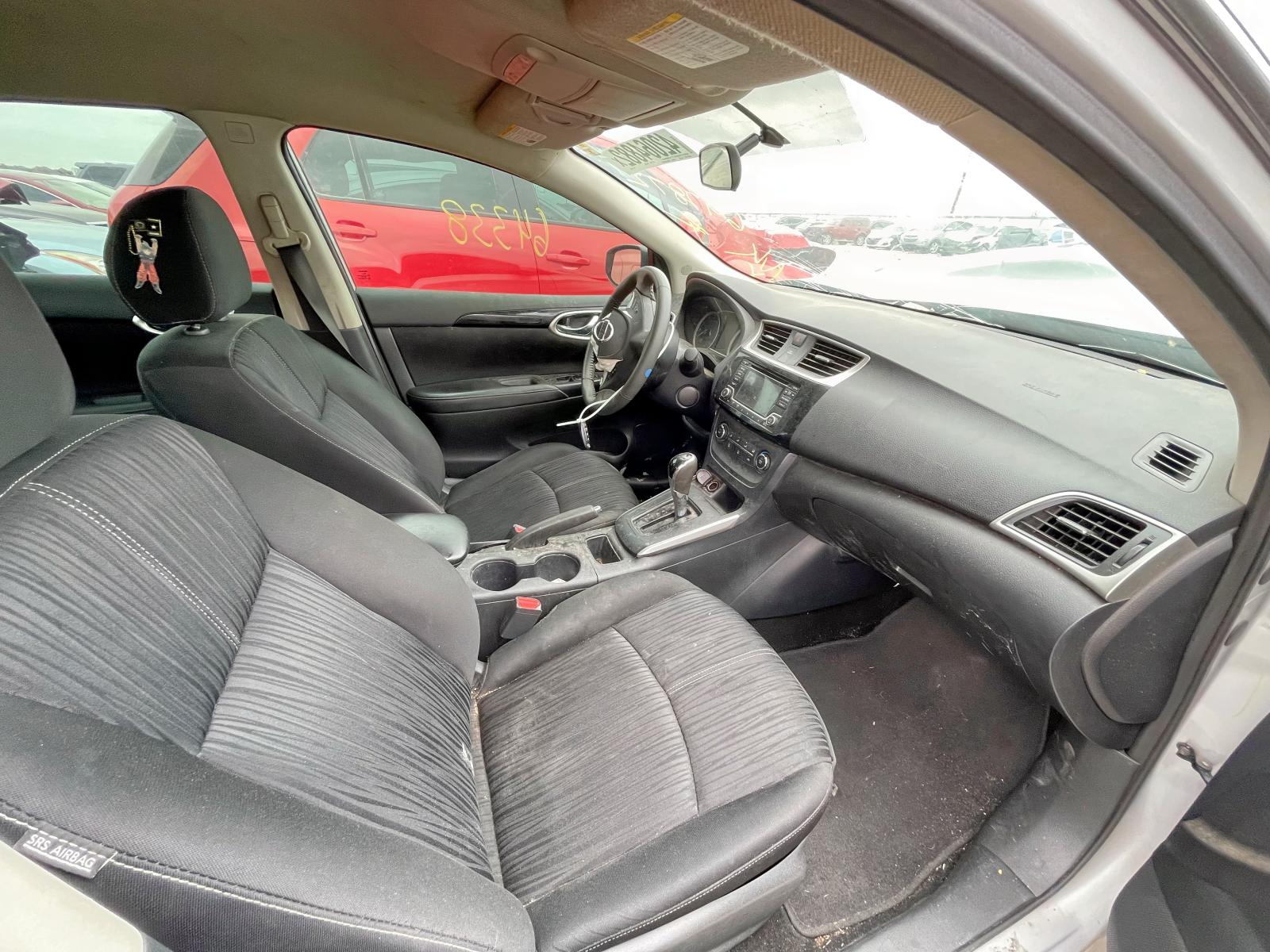 Photo 5 from auction – 2017 NISSAN SENTRA S with VIN 3N1AB7AP4HL697872