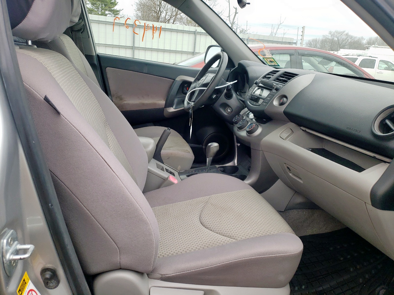 Zdjęcie 5 z aukcji – 2008 TOYOTA RAV4 z VIN JTMBD33V486084290
