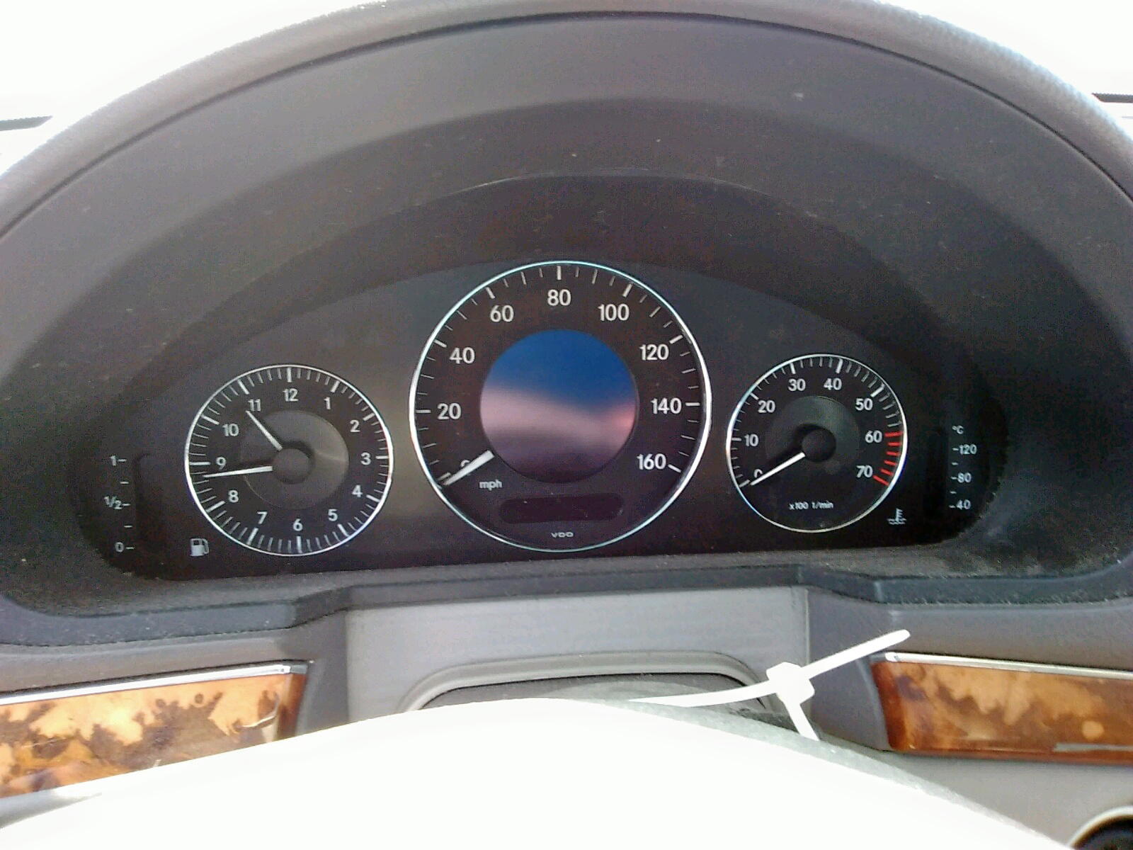 Photo 8 from auction – 2004 MERCEDES-BENZ E 320 with VIN WDBUF65J64A421434