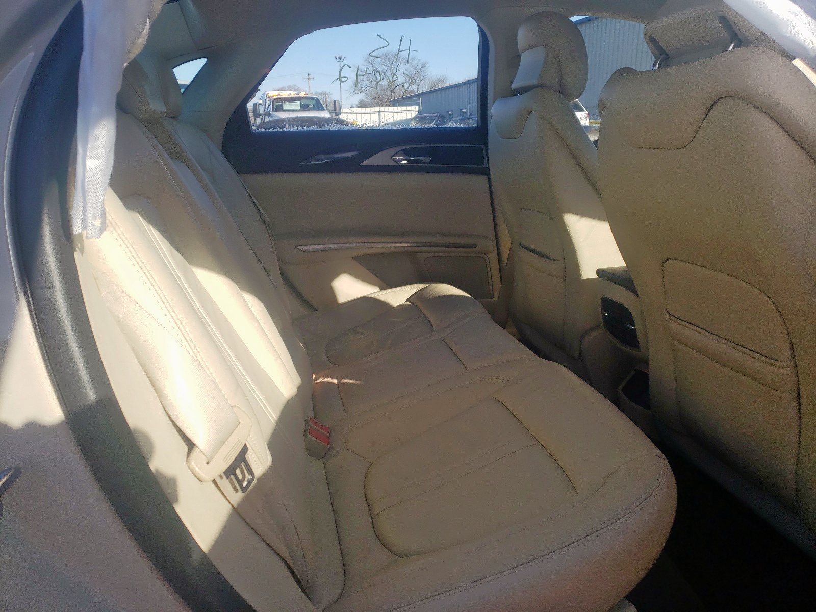 Photo 6 from auction – 2014 LINCOLN MKZ HYBRID with VIN 3LN6L2LU7ER835169