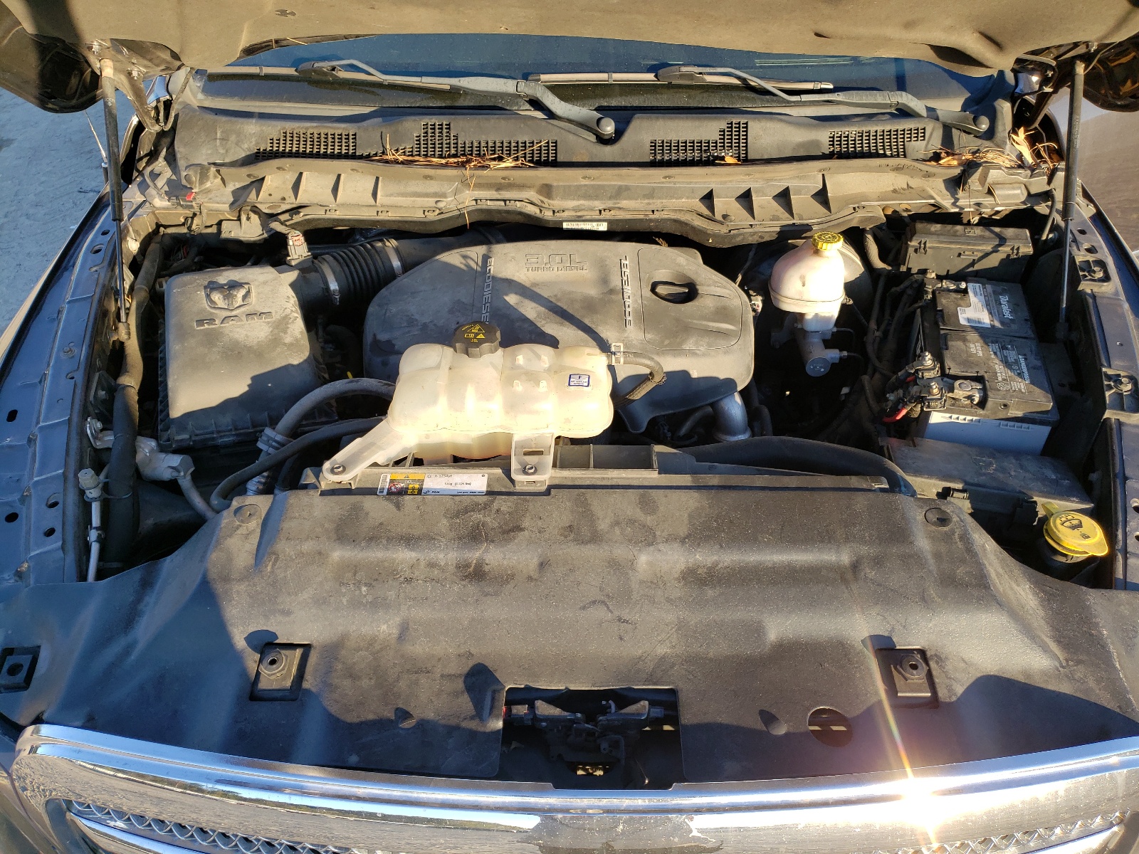 Photo 7 from auction – 2014 RAM 1500 LONGH with VIN 1C6RR7PM7ES431694