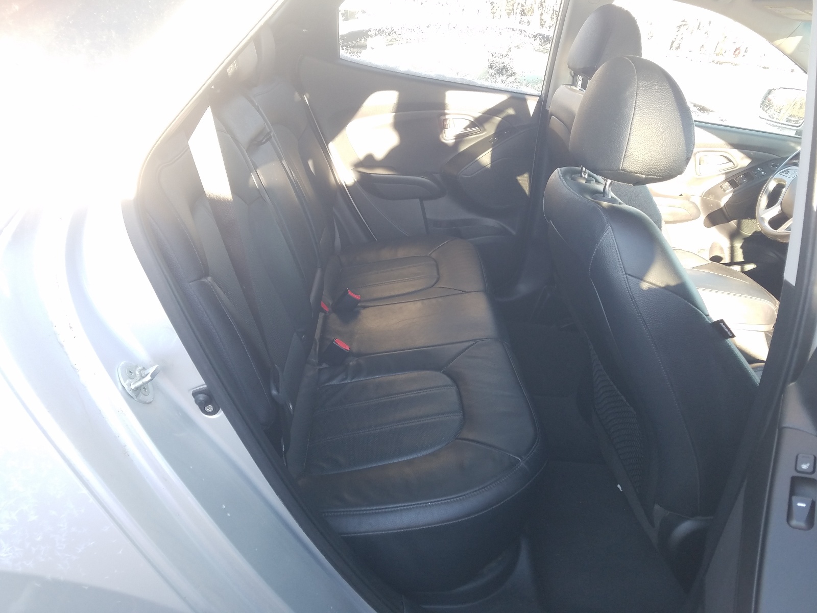 Photo 6 from auction – 2014 HYUNDAI TUCSON LIM with VIN KM8JUCAG0EU918008