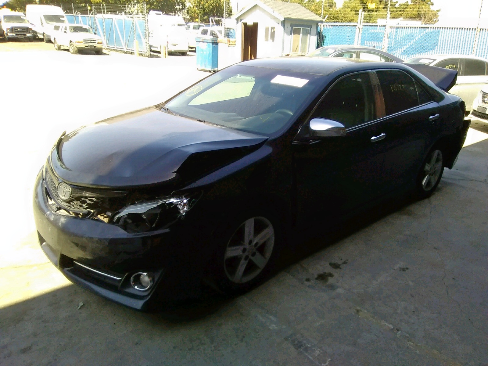 Photo 2 from auction – 2013 TOYOTA CAMRY L with VIN 4T1BF1FK0DU644338