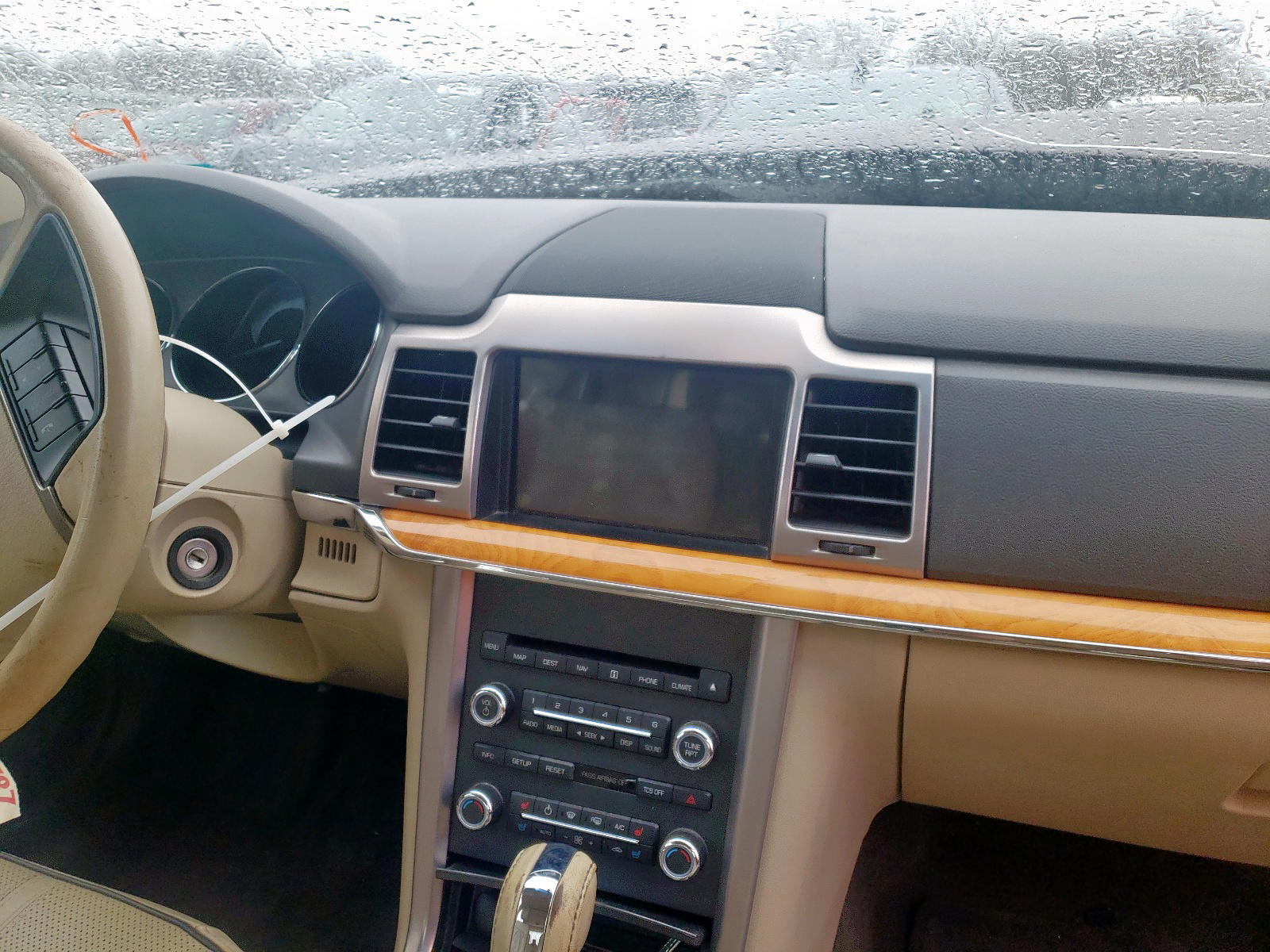 Photo 20 from auction – 2011 LINCOLN MKZ with VIN 3LNHL2GC5BR769985
