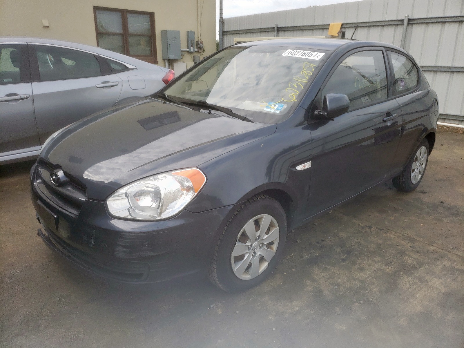 Photo 2 from auction – 2010 HYUNDAI ACCENT BLU with VIN KMHCM3AC8AU157079